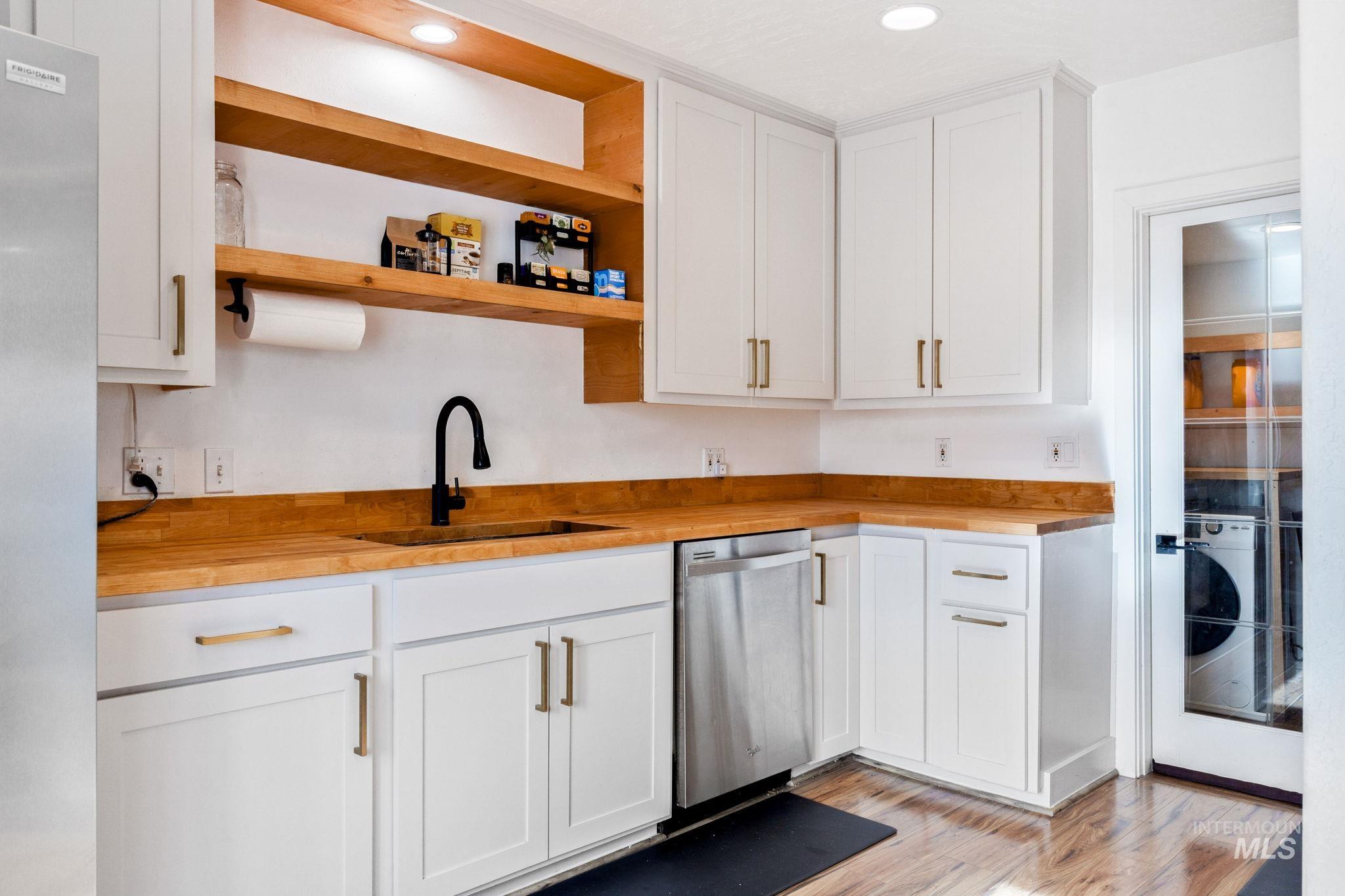 3005 N 28th St, Boise, Idaho 83703, 2 Bedrooms, 1 Bathroom, Residential For Sale, Price $489,900,MLS 98973801