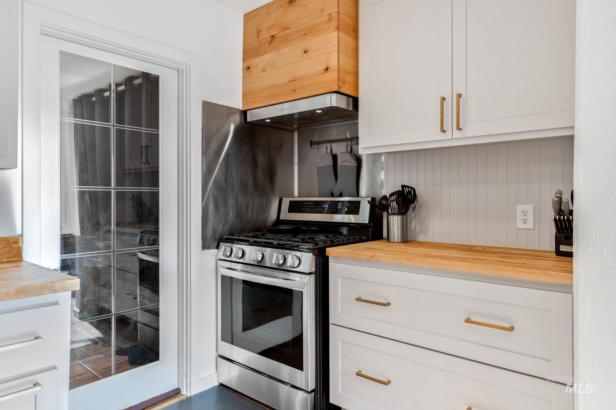 3005 N 28th St, Boise, Idaho 83703, 2 Bedrooms, 1 Bathroom, Residential For Sale, Price $489,900,MLS 98973801