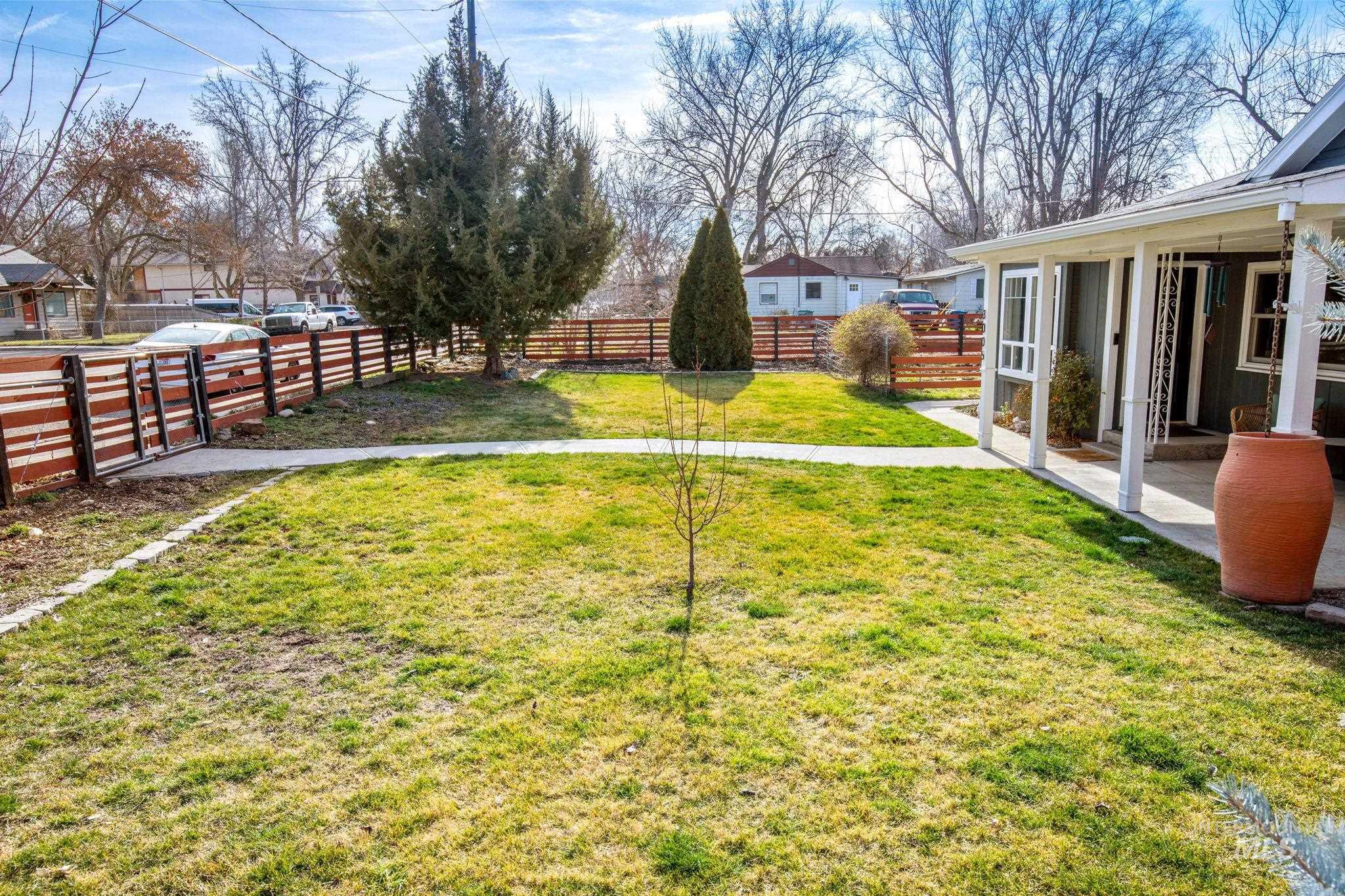 3005 N 28th St, Boise, Idaho 83703, 2 Bedrooms, 1 Bathroom, Residential For Sale, Price $489,900,MLS 98973801