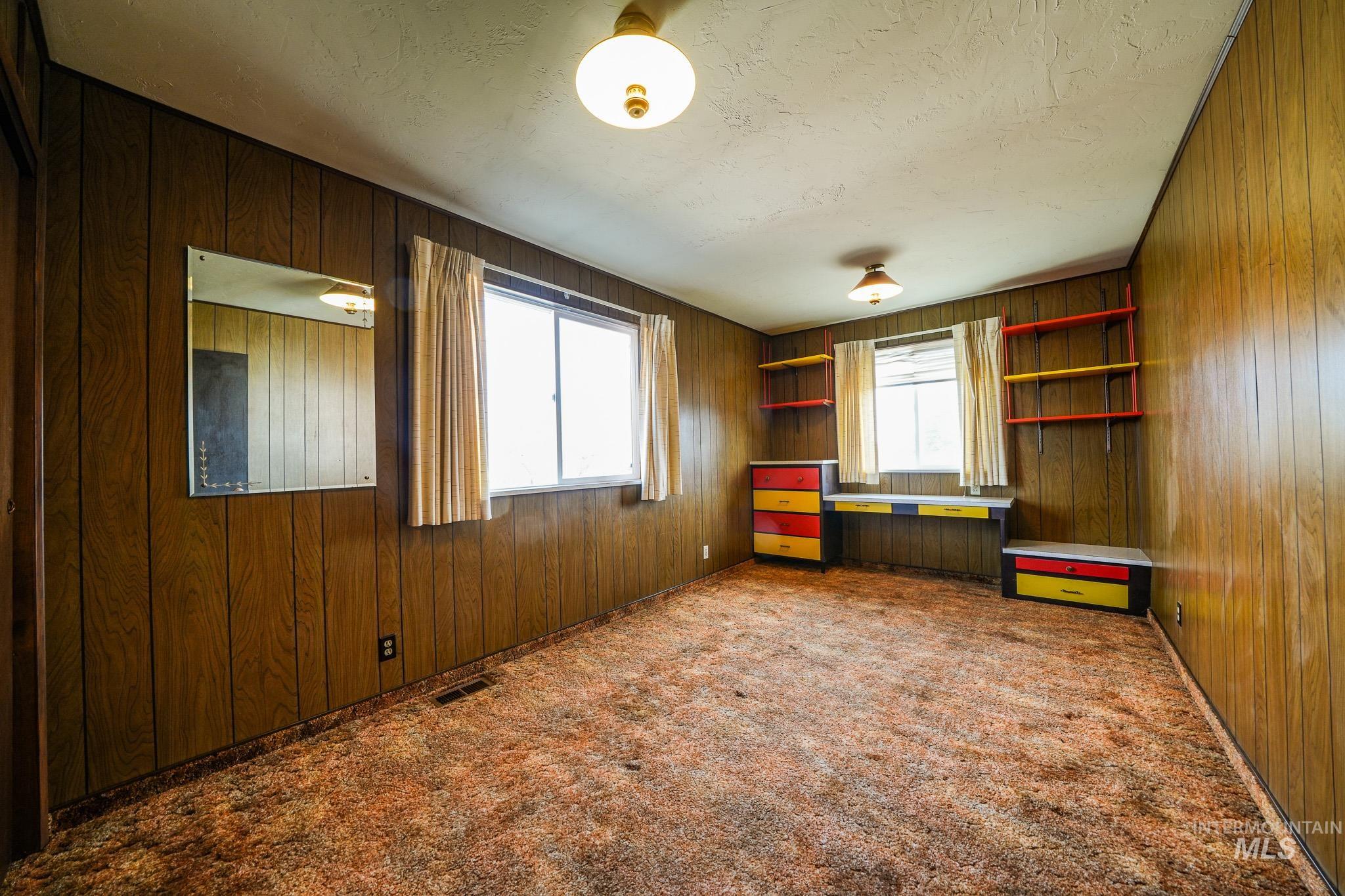 216 S Florence Street, Grangeville, Idaho 83530, 4 Bedrooms, 2 Bathrooms, Residential For Sale, Price $417,000,MLS 98973802