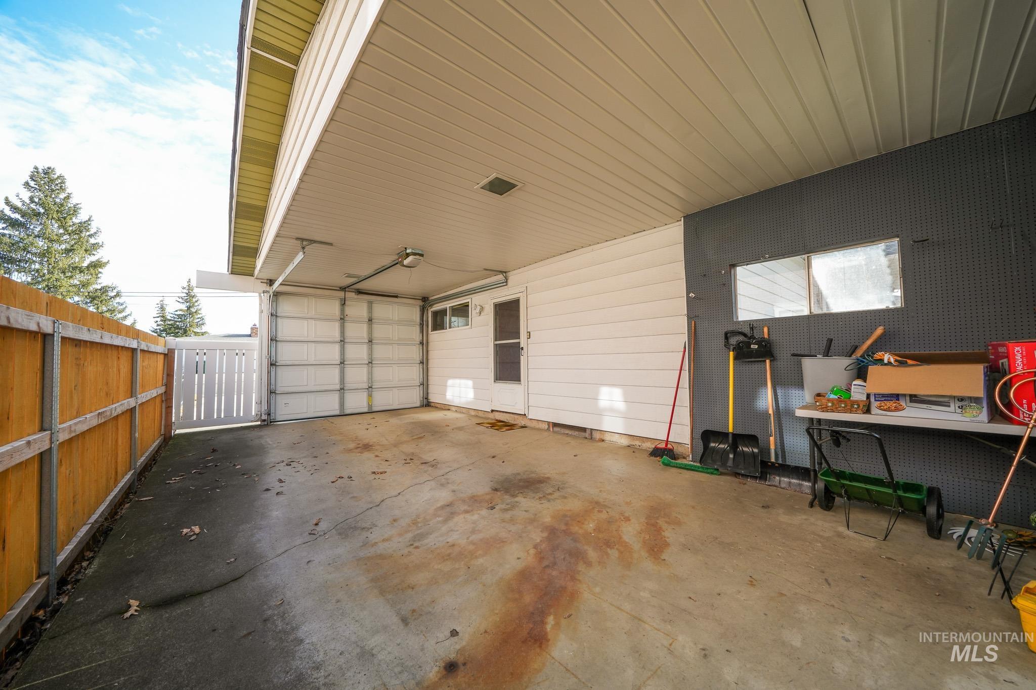 216 S Florence Street, Grangeville, Idaho 83530, 4 Bedrooms, 2 Bathrooms, Residential For Sale, Price $417,000,MLS 98973802