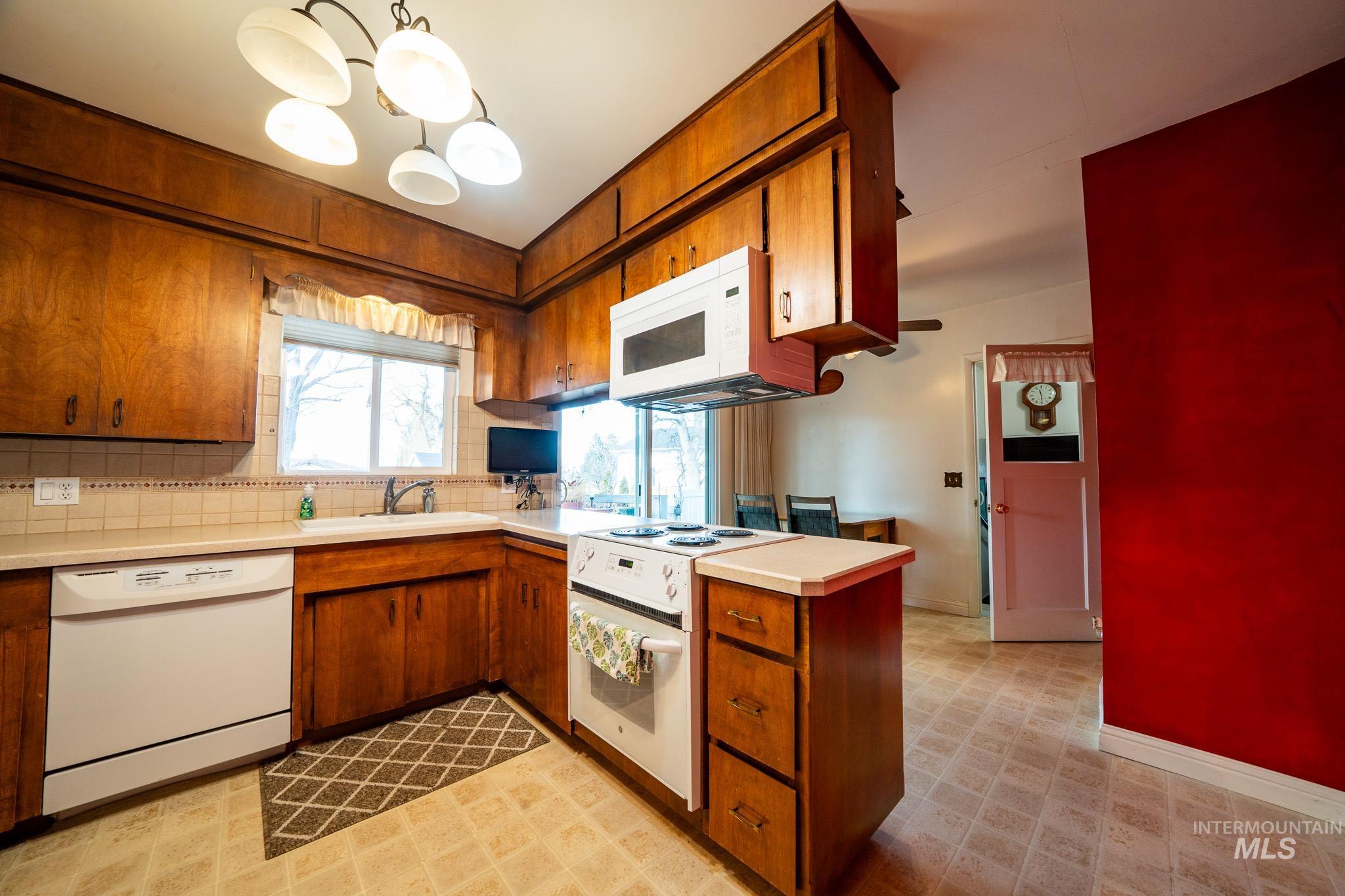 216 S Florence Street, Grangeville, Idaho 83530, 4 Bedrooms, 2 Bathrooms, Residential For Sale, Price $417,000,MLS 98973802