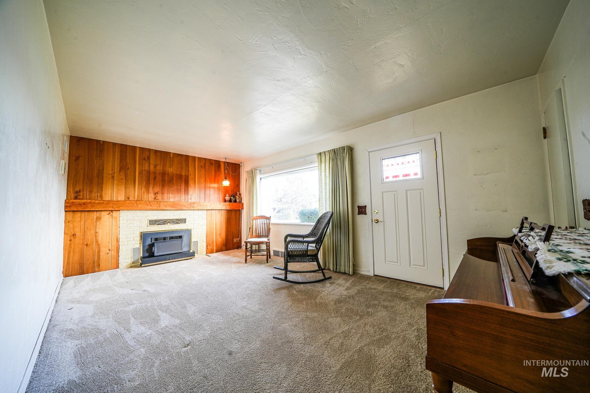 216 S Florence Street, Grangeville, Idaho 83530, 4 Bedrooms, 2 Bathrooms, Residential For Sale, Price $417,000,MLS 98973802