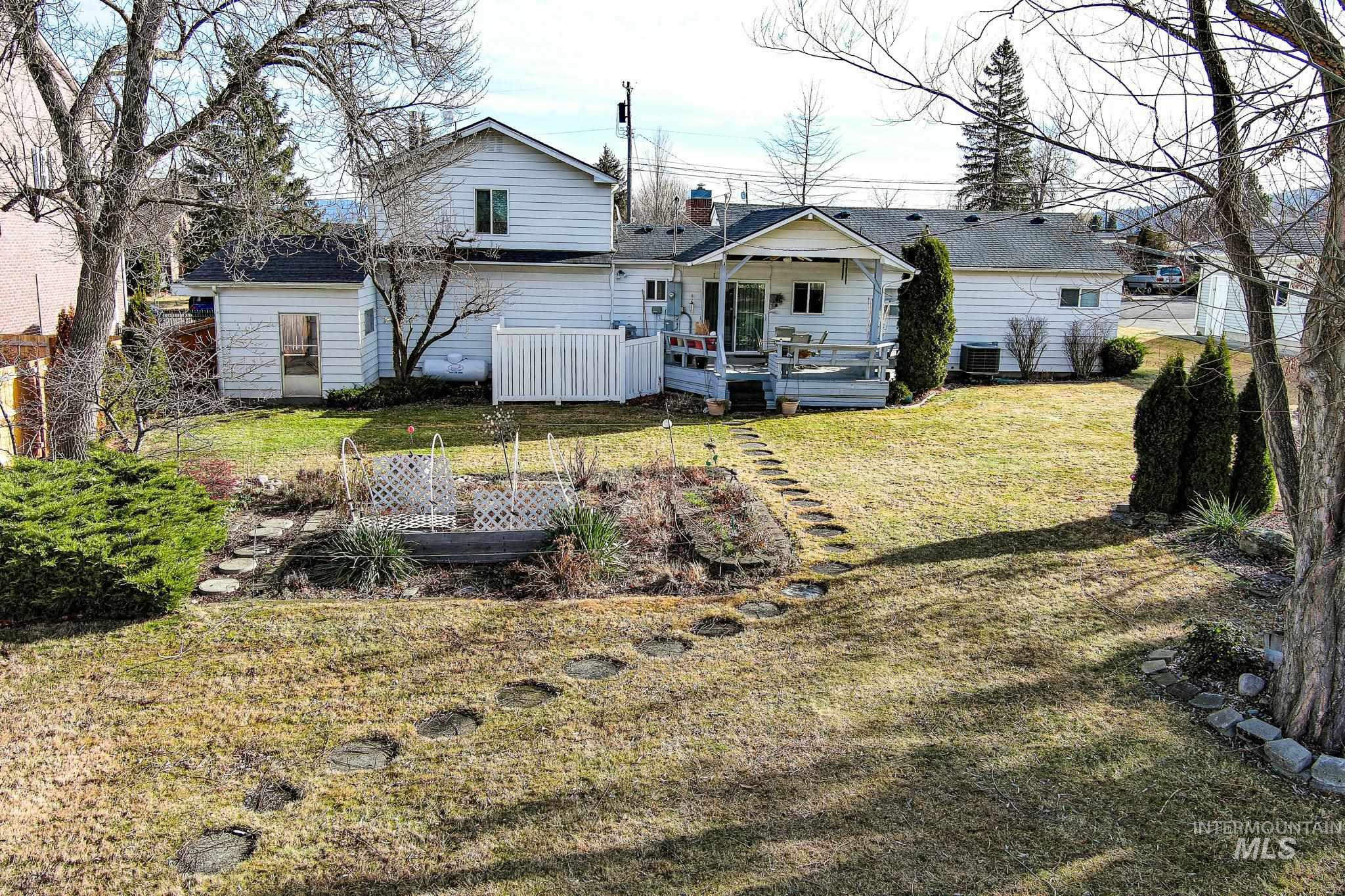 216 S Florence Street, Grangeville, Idaho 83530, 4 Bedrooms, 2 Bathrooms, Residential For Sale, Price $417,000,MLS 98973802