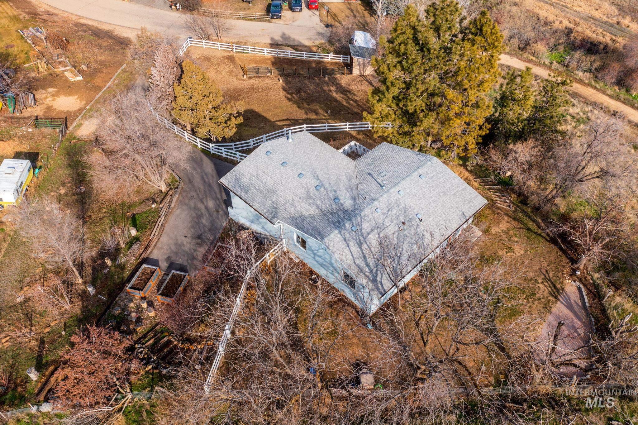 6621 E Willow Ave, Nampa, Idaho 83687, 4 Bedrooms, 2 Bathrooms, Residential For Sale, Price $565,000,MLS 98973803