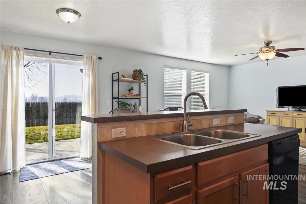 4355 W Newland St., Meridian, Idaho 83642, 3 Bedrooms, 2 Bathrooms, Residential For Sale, Price $410,000,MLS 98973806