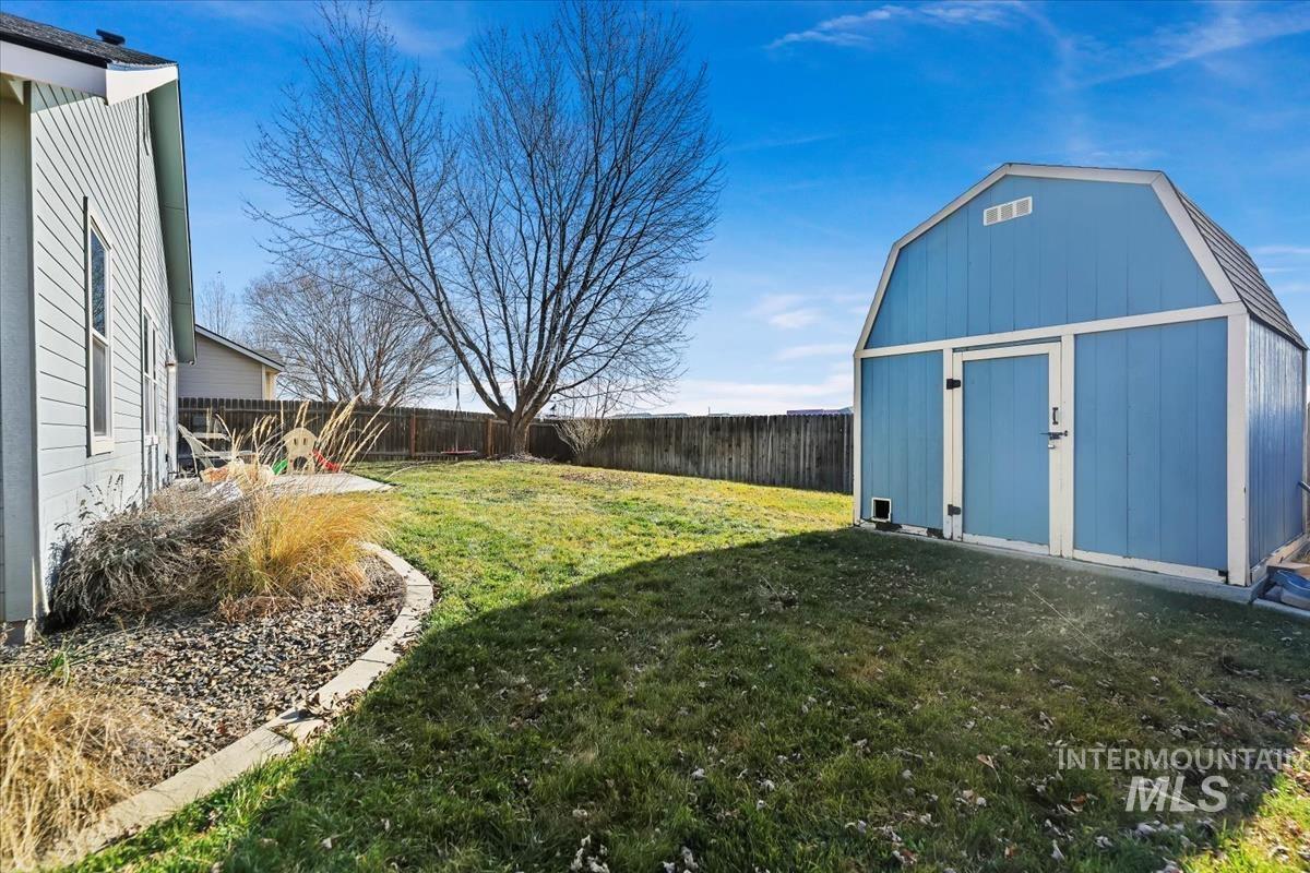 4355 W Newland St., Meridian, Idaho 83642, 3 Bedrooms, 2 Bathrooms, Residential For Sale, Price $410,000,MLS 98973806