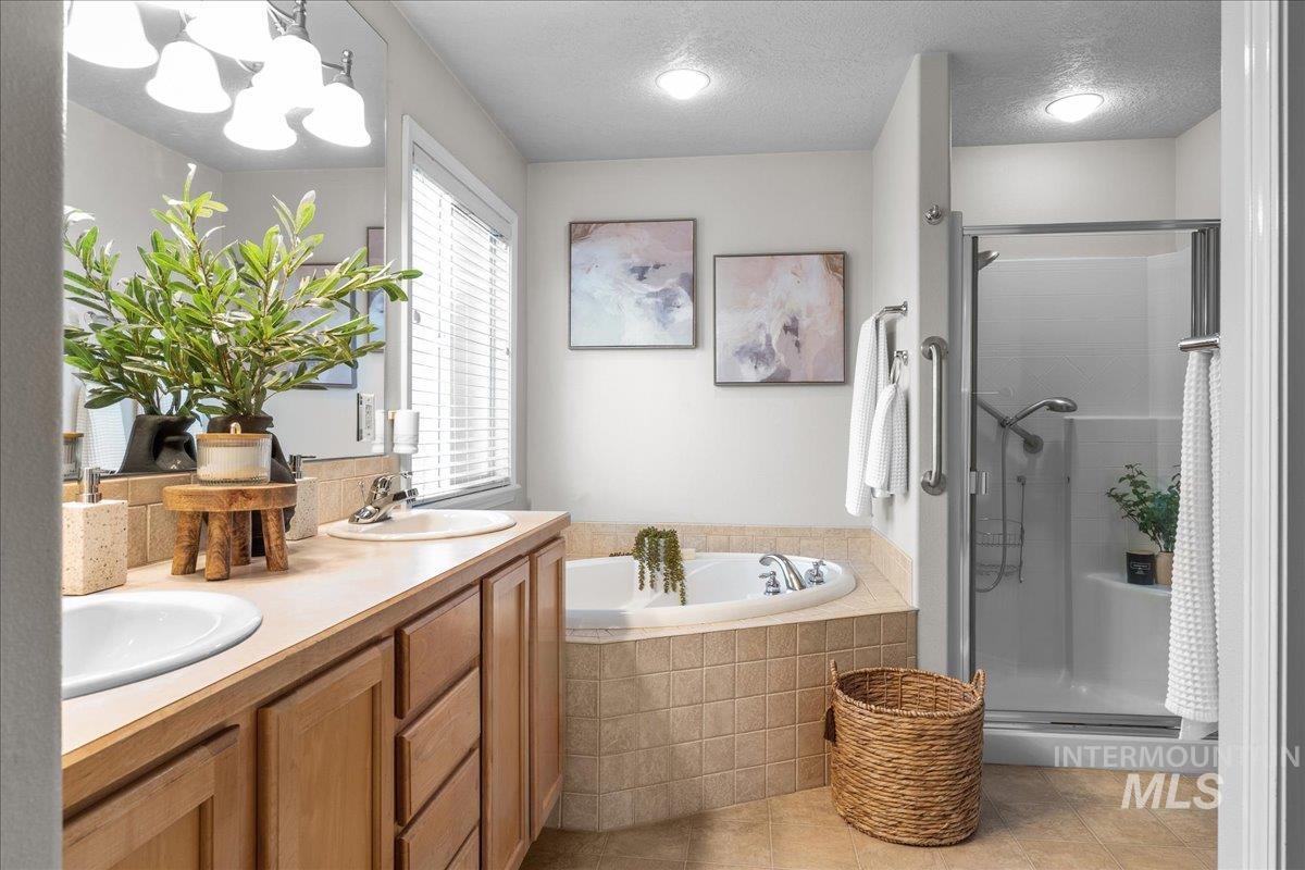 2716 S Bayou Bar Way, Meridian, Idaho 83642, 4 Bedrooms, 3 Bathrooms, Residential For Sale, Price $525,000,MLS 98973808