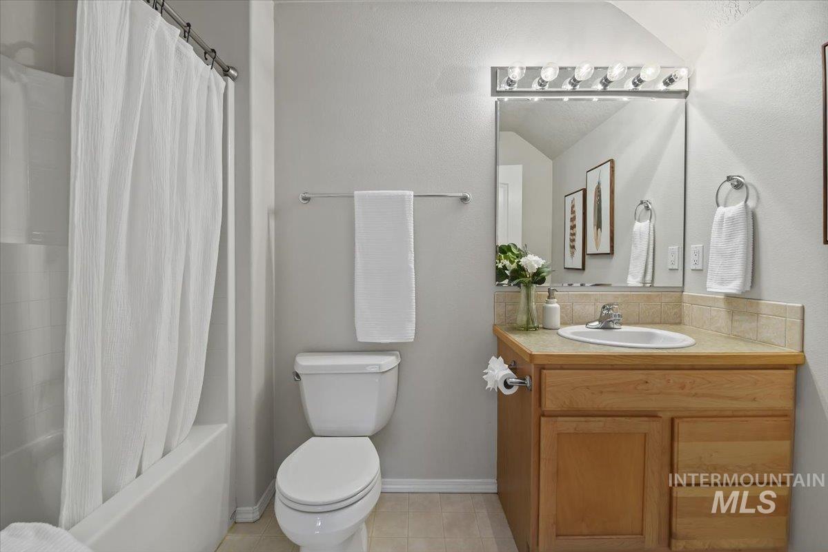 2716 S Bayou Bar Way, Meridian, Idaho 83642, 4 Bedrooms, 3 Bathrooms, Residential For Sale, Price $525,000,MLS 98973808