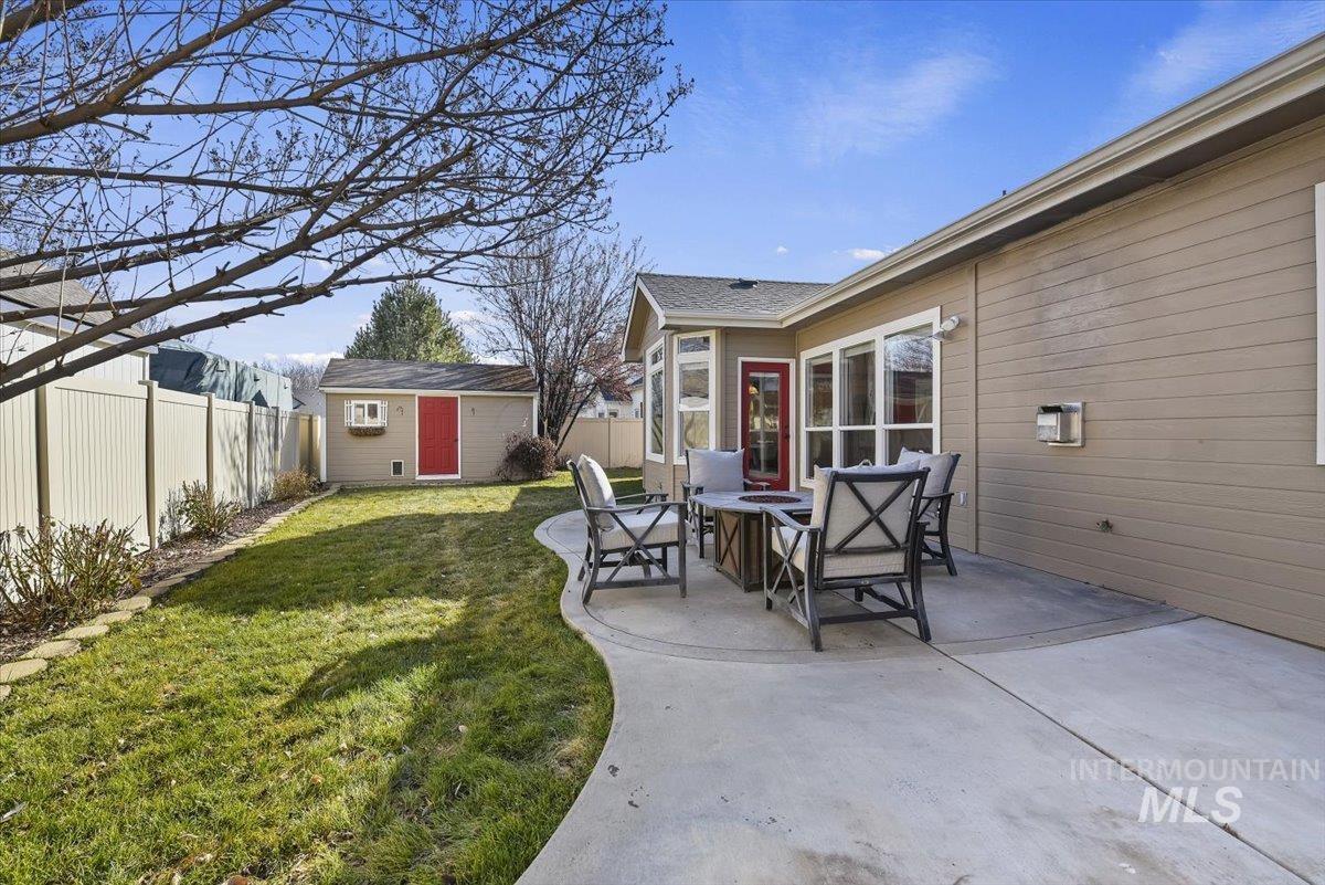 2716 S Bayou Bar Way, Meridian, Idaho 83642, 4 Bedrooms, 3 Bathrooms, Residential For Sale, Price $525,000,MLS 98973808