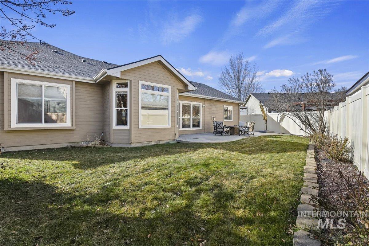 2716 S Bayou Bar Way, Meridian, Idaho 83642, 4 Bedrooms, 3 Bathrooms, Residential For Sale, Price $525,000,MLS 98973808