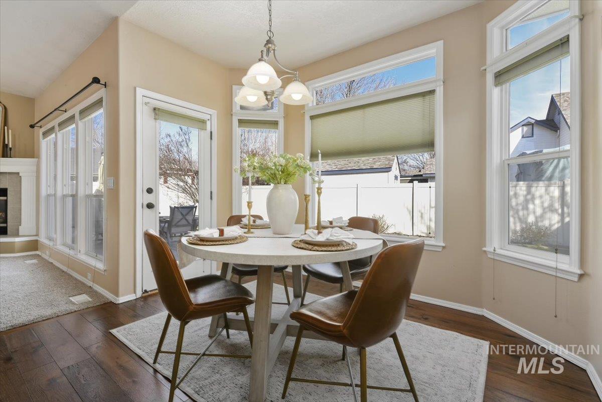 2716 S Bayou Bar Way, Meridian, Idaho 83642, 4 Bedrooms, 3 Bathrooms, Residential For Sale, Price $525,000,MLS 98973808