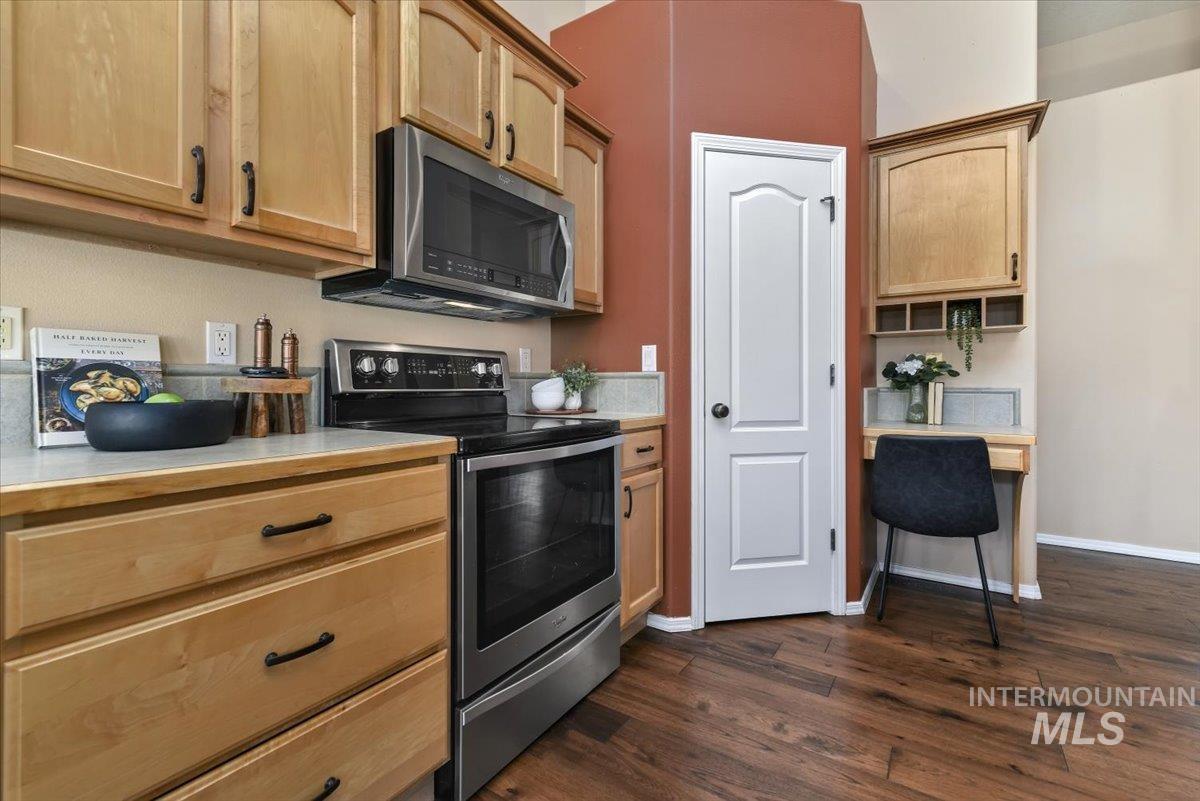 2716 S Bayou Bar Way, Meridian, Idaho 83642, 4 Bedrooms, 3 Bathrooms, Residential For Sale, Price $525,000,MLS 98973808