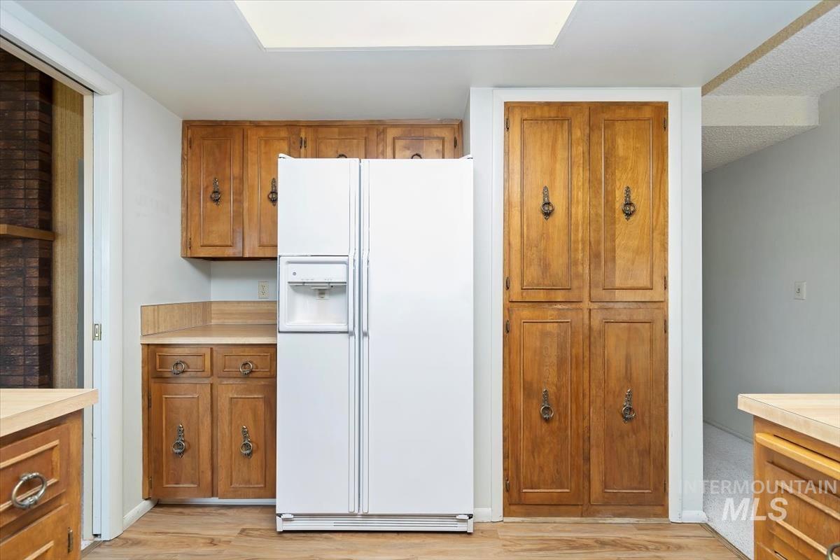 1460 Medinah Ct, Eagle, Idaho 83616-5262, 3 Bedrooms, 2 Bathrooms, Residential For Sale, Price $419,900,MLS 98973812