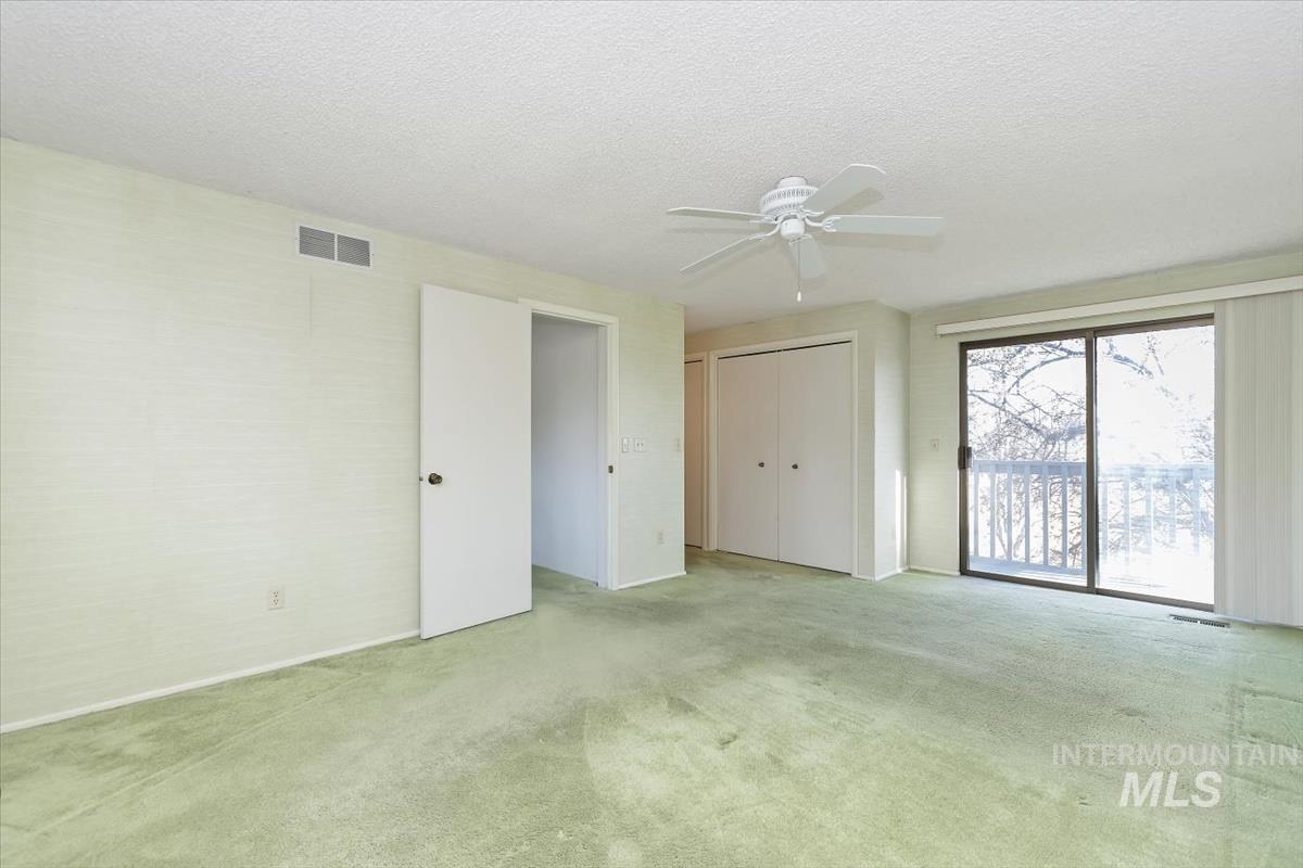 1460 Medinah Ct, Eagle, Idaho 83616-5262, 3 Bedrooms, 2 Bathrooms, Residential For Sale, Price $419,900,MLS 98973812