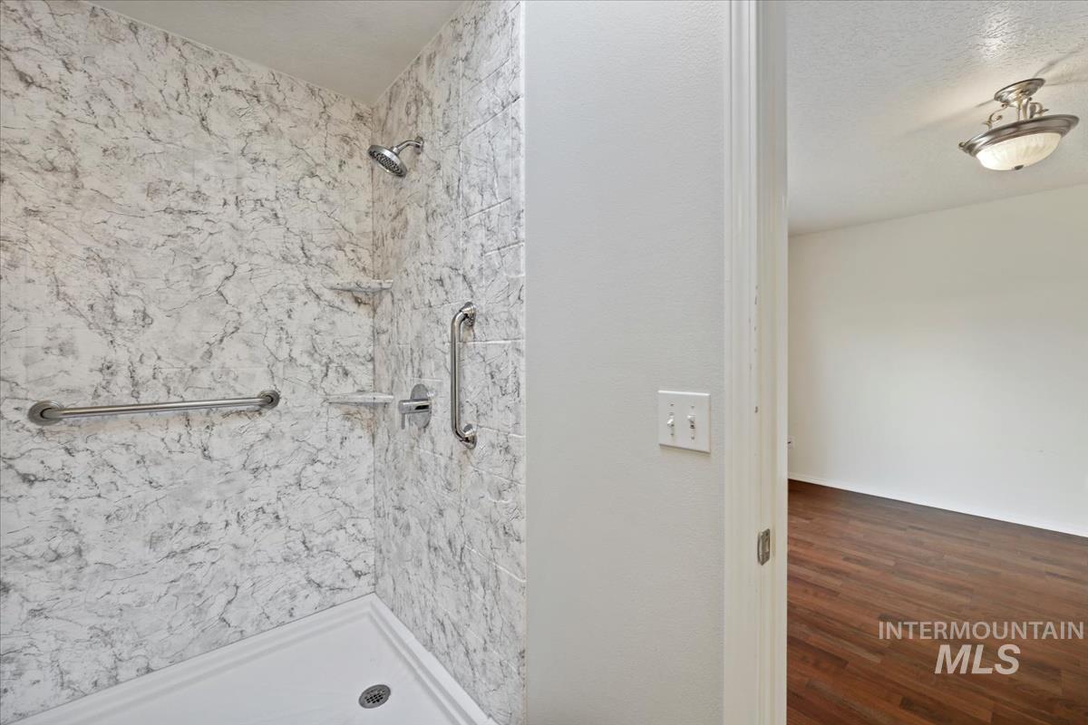 612 Goshawk Ave., Middleton, Idaho 83644, 4 Bedrooms, 2 Bathrooms, Residential For Sale, Price $369,900,MLS 98973814