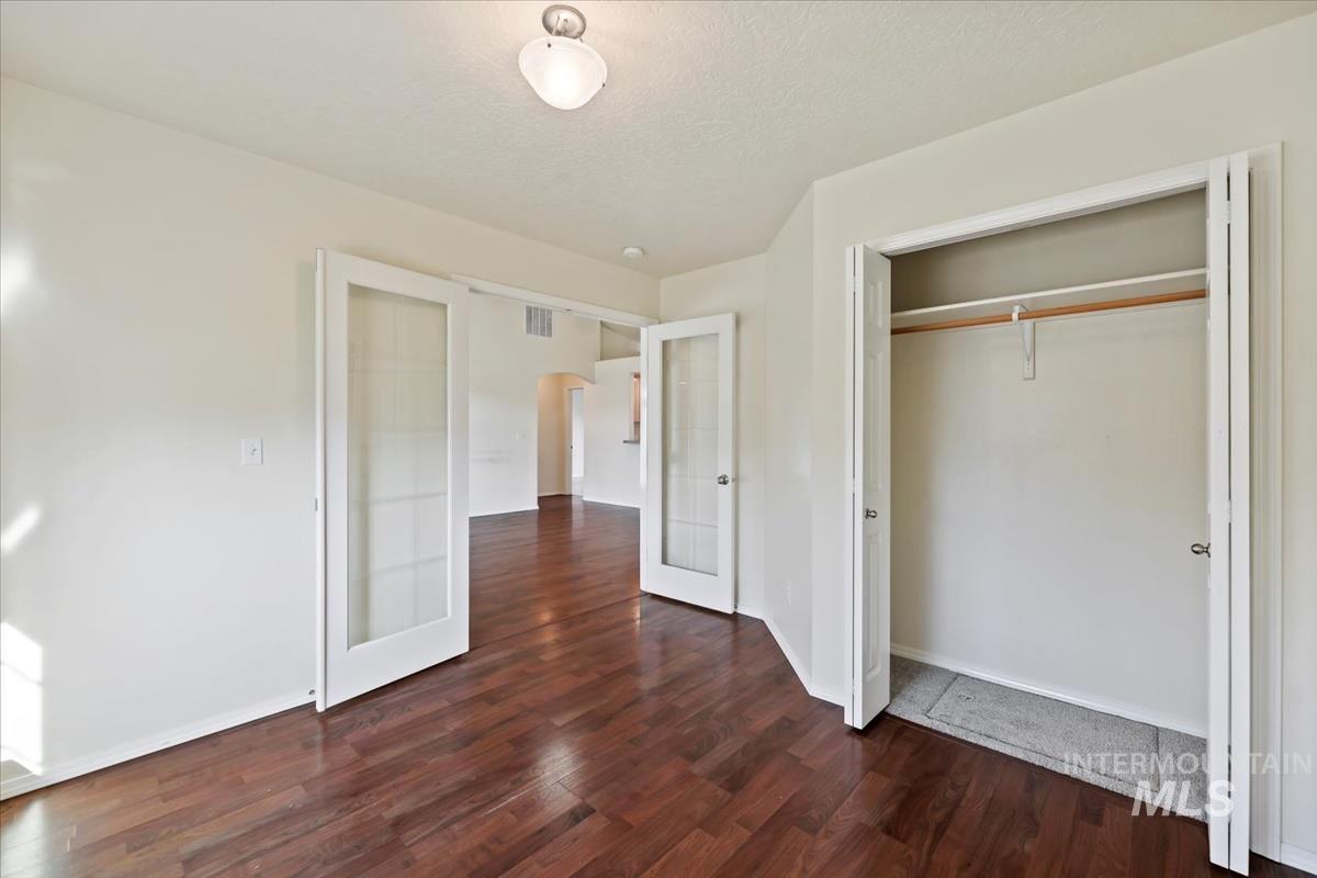 612 Goshawk Ave., Middleton, Idaho 83644, 4 Bedrooms, 2 Bathrooms, Residential For Sale, Price $369,900,MLS 98973814