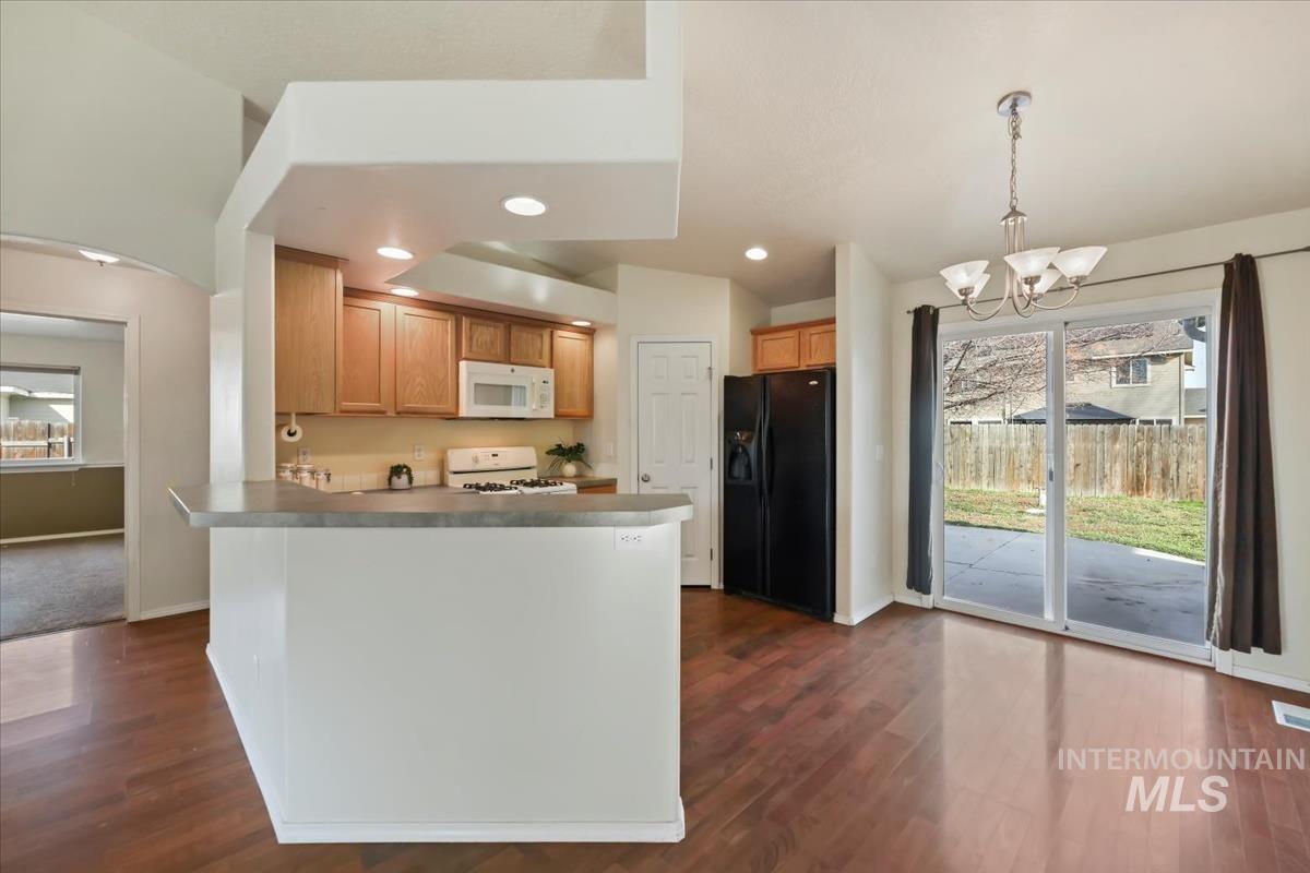 612 Goshawk Ave., Middleton, Idaho 83644, 4 Bedrooms, 2 Bathrooms, Residential For Sale, Price $369,900,MLS 98973814