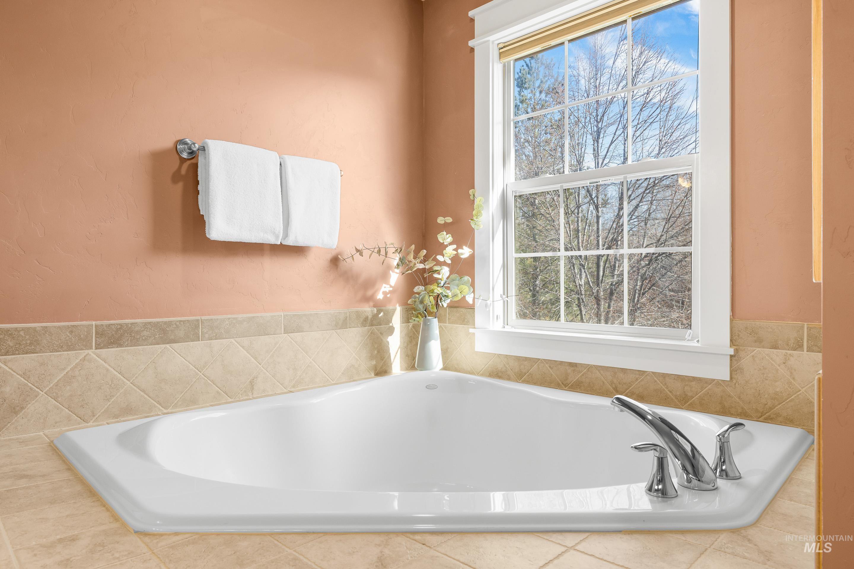 13489 N 5th Ave, Boise, Idaho 83714, 4 Bedrooms, 3.5 Bathrooms, Residential For Sale, Price $859,000,MLS 98973815