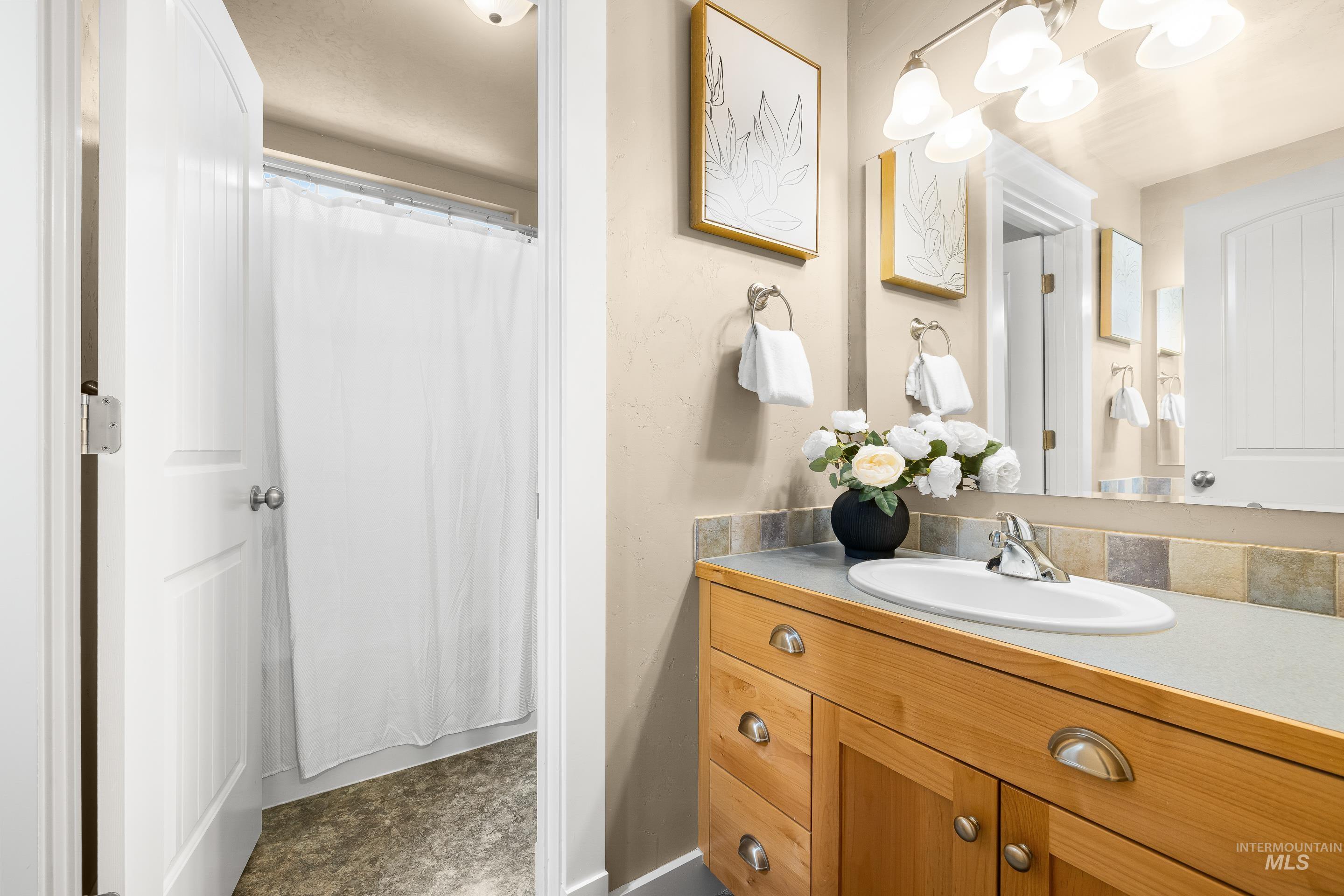 13489 N 5th Ave, Boise, Idaho 83714, 4 Bedrooms, 3.5 Bathrooms, Residential For Sale, Price $859,000,MLS 98973815