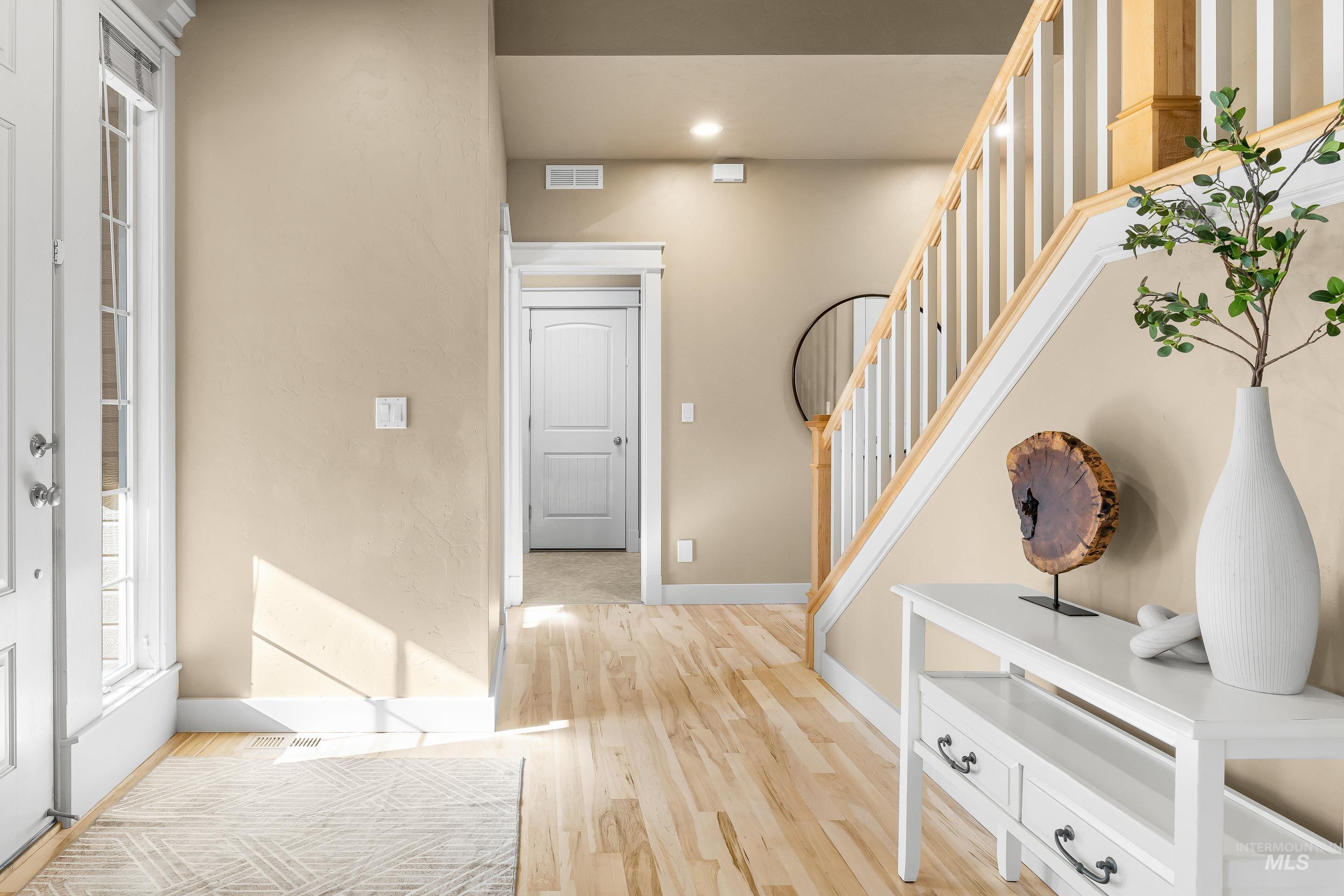 13489 N 5th Ave, Boise, Idaho 83714, 4 Bedrooms, 3.5 Bathrooms, Residential For Sale, Price $859,000,MLS 98973815