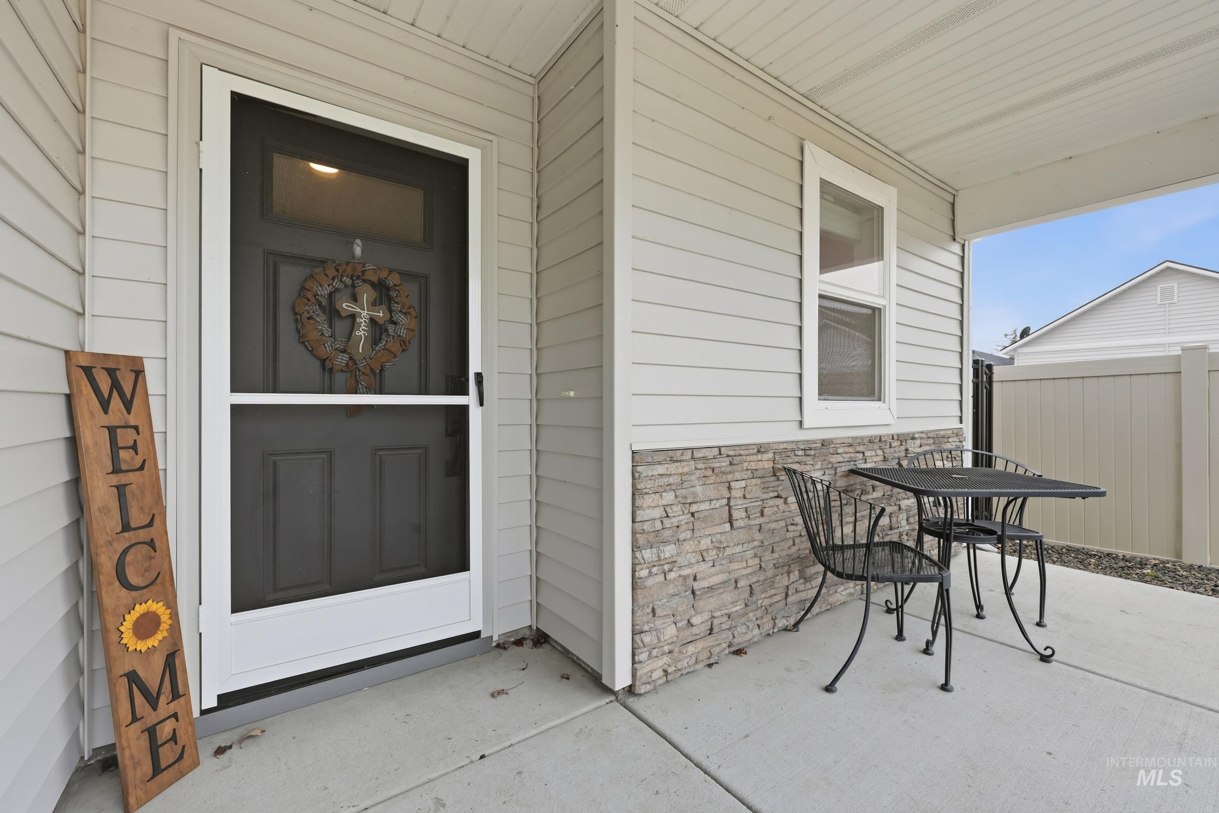 1655 E Netley St, Meridian, Idaho 83646, 2 Bedrooms, 2 Bathrooms, Residential For Sale, Price $405,990,MLS 98973816