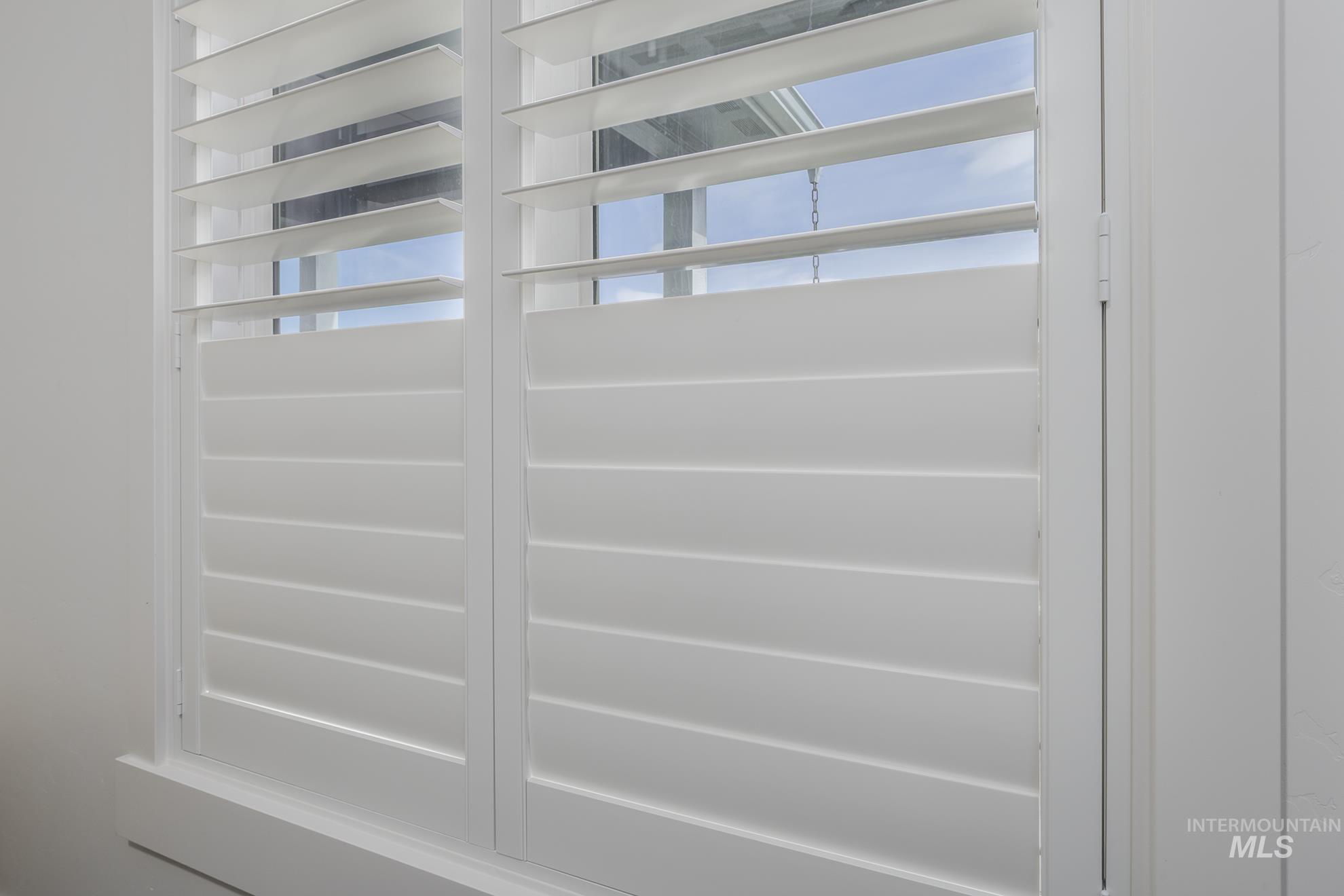 2585 NE 15th Avenue, Payette, Idaho 83611-2087, 3 Bedrooms, 2.5 Bathrooms, Residential For Sale, Price $438,000,MLS 98973817