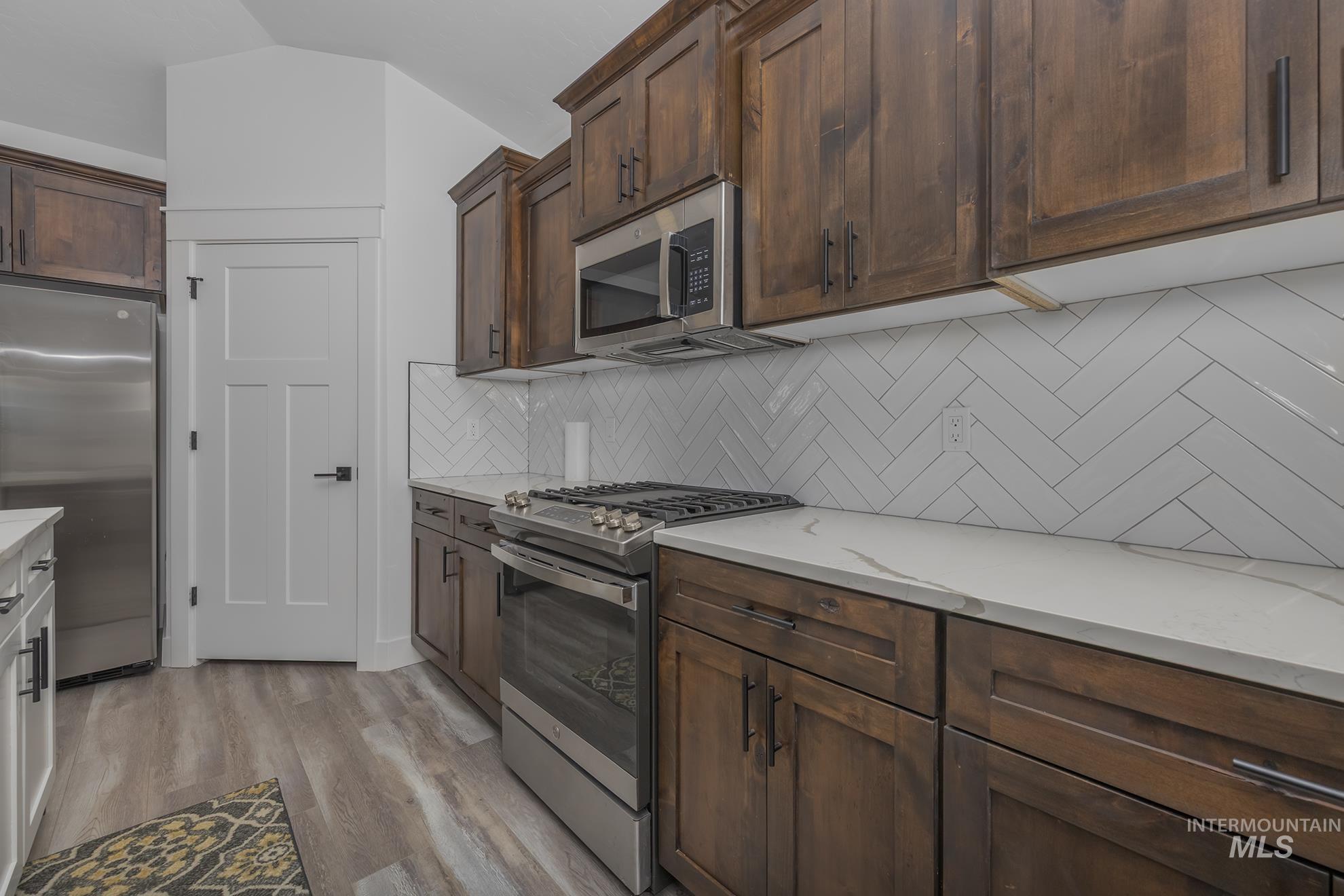 2585 NE 15th Avenue, Payette, Idaho 83611-2087, 3 Bedrooms, 2.5 Bathrooms, Residential For Sale, Price $438,000,MLS 98973817