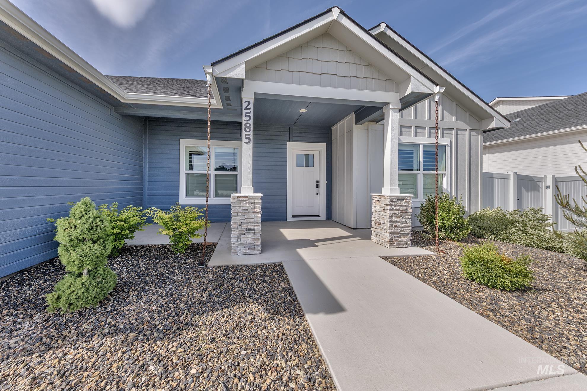 2585 NE 15th Avenue, Payette, Idaho 83611-2087, 3 Bedrooms, 2.5 Bathrooms, Residential For Sale, Price $438,000,MLS 98973817