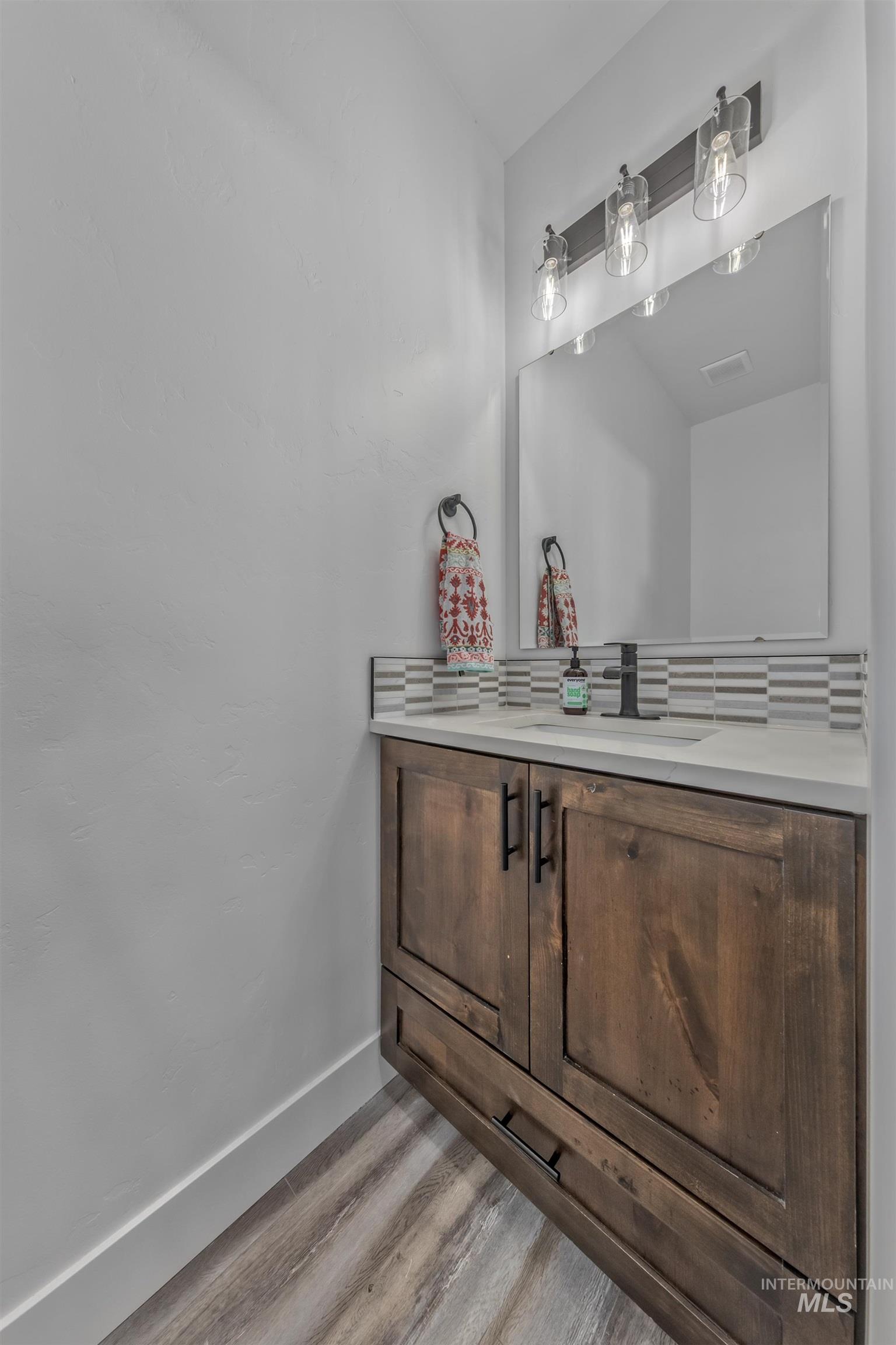 2585 NE 15th Avenue, Payette, Idaho 83611-2087, 3 Bedrooms, 2.5 Bathrooms, Residential For Sale, Price $438,000,MLS 98973817