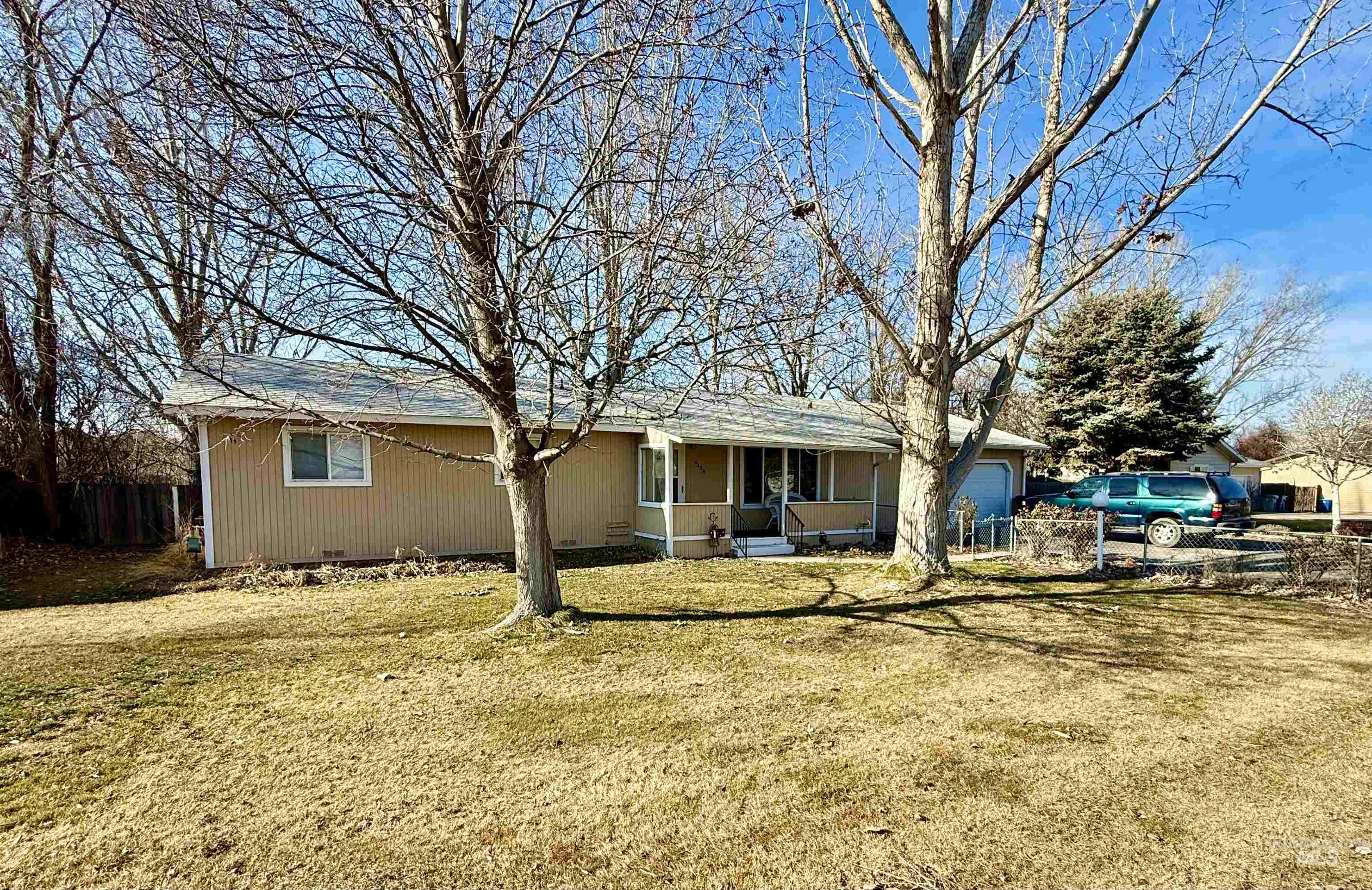 4406 S Montana Ave, Caldwell, Idaho 83607-8189, 3 Bedrooms, 2 Bathrooms, Residential For Sale, Price $395,000,MLS 98973818