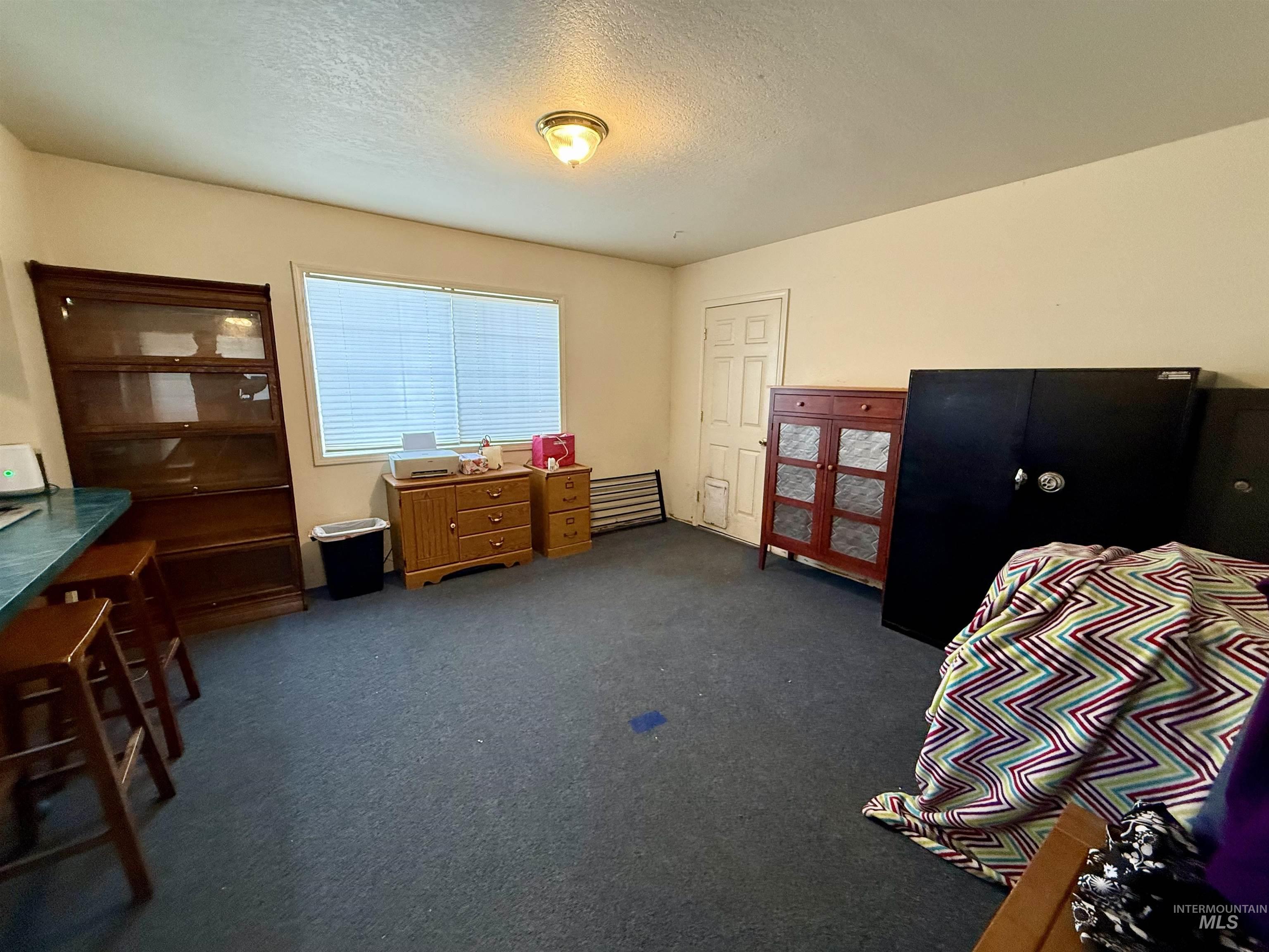 4406 S Montana Ave, Caldwell, Idaho 83607-8189, 3 Bedrooms, 2 Bathrooms, Residential For Sale, Price $395,000,MLS 98973818