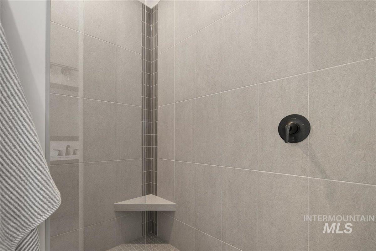 18071 N Burnt Car Way, Boise, Idaho 83714, 3 Bedrooms, 2.5 Bathrooms, Residential For Sale, Price $849,900,MLS 98973819