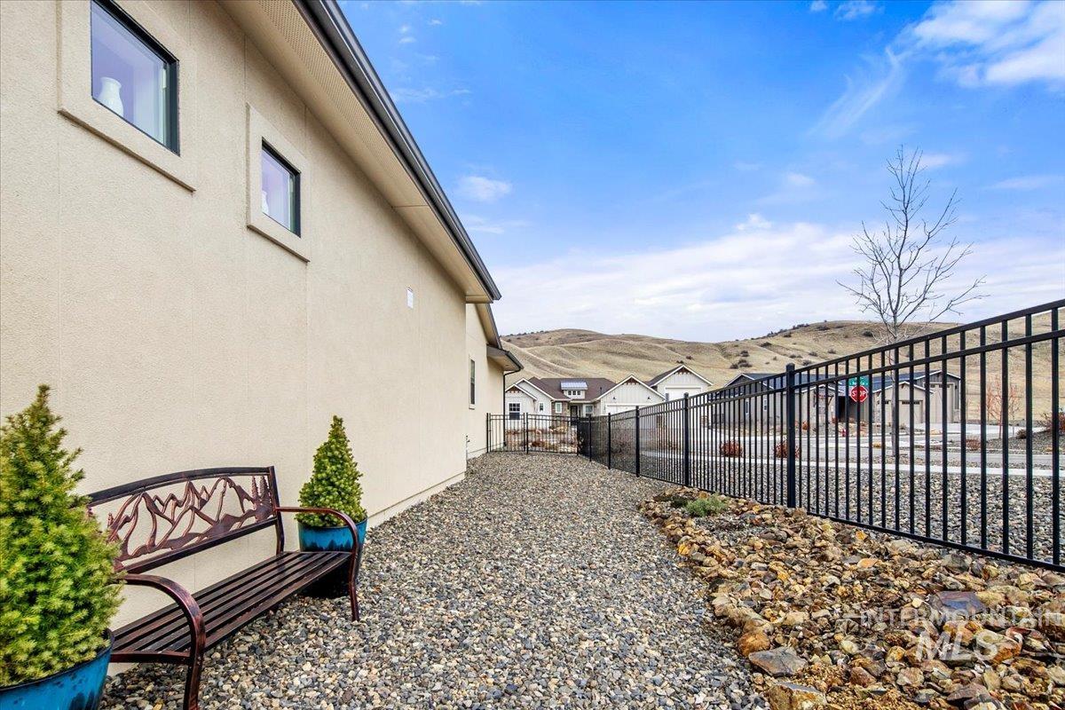 18071 N Burnt Car Way, Boise, Idaho 83714, 3 Bedrooms, 2.5 Bathrooms, Residential For Sale, Price $849,900,MLS 98973819