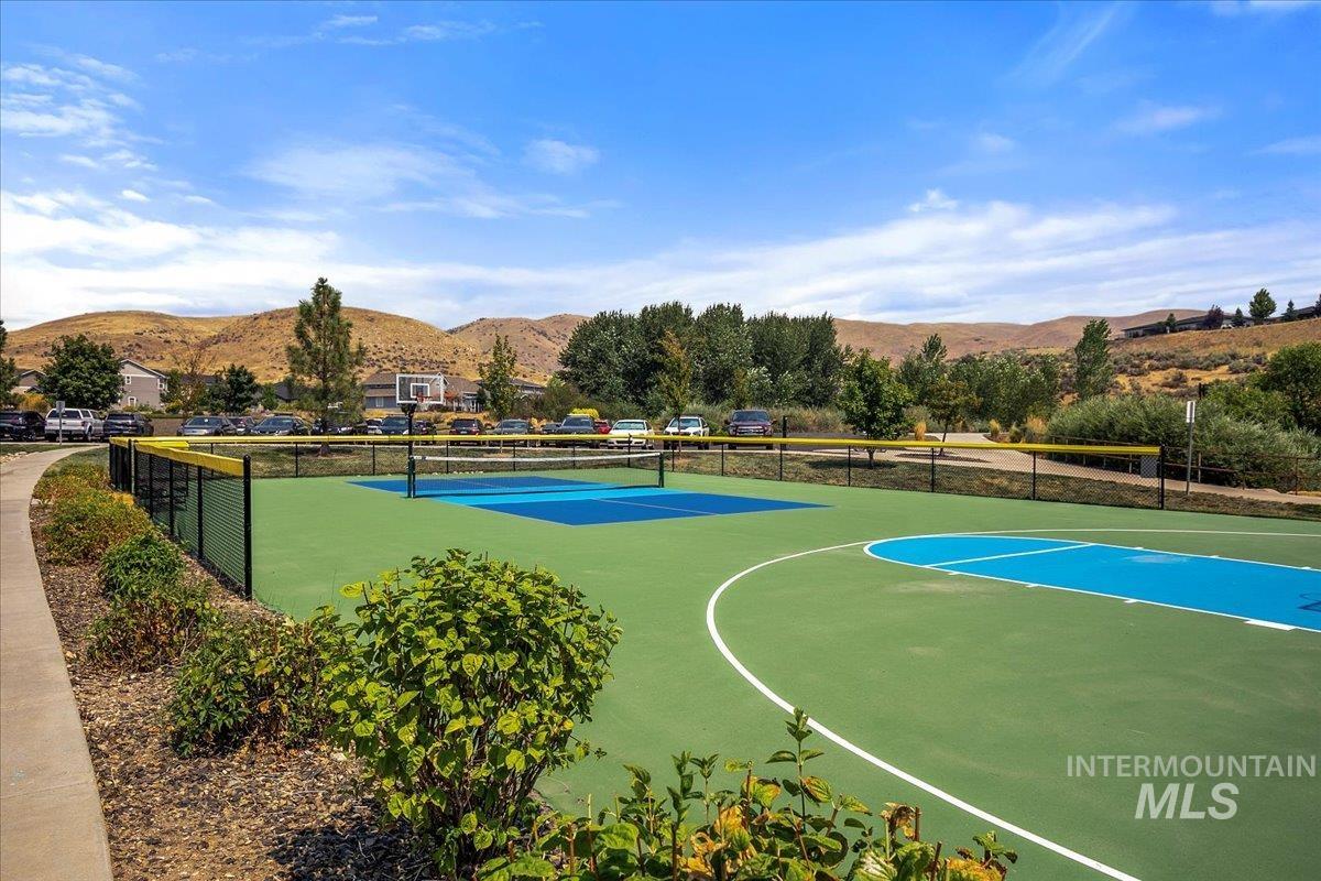 18071 N Burnt Car Way, Boise, Idaho 83714, 3 Bedrooms, 2.5 Bathrooms, Residential For Sale, Price $849,900,MLS 98973819