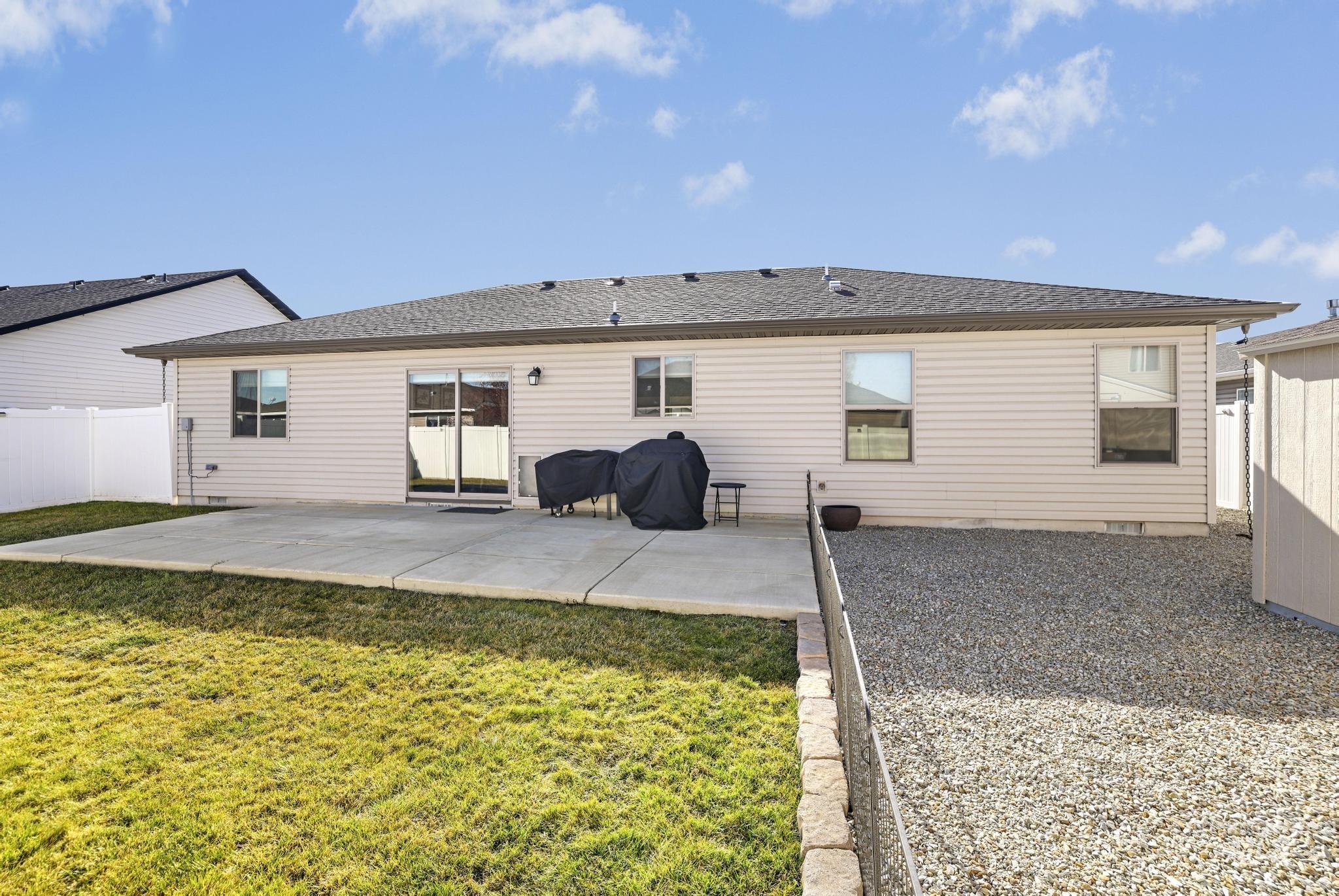 2403 Yellowstone Trail, Burley, Idaho 83318, 3 Bedrooms, 2 Bathrooms, Residential For Sale, Price $340,000,MLS 98973820