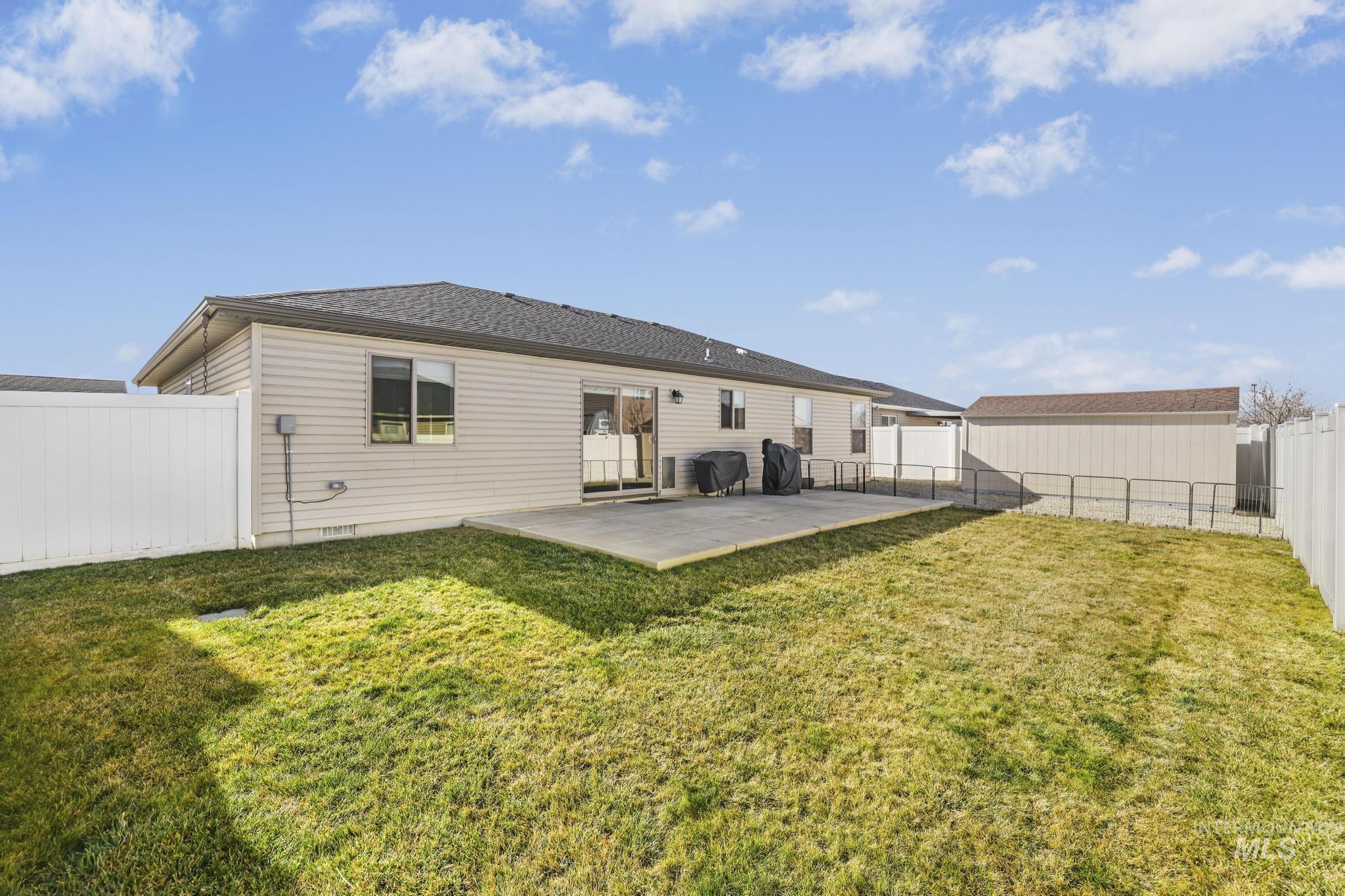 2403 Yellowstone Trail, Burley, Idaho 83318, 3 Bedrooms, 2 Bathrooms, Residential For Sale, Price $340,000,MLS 98973820