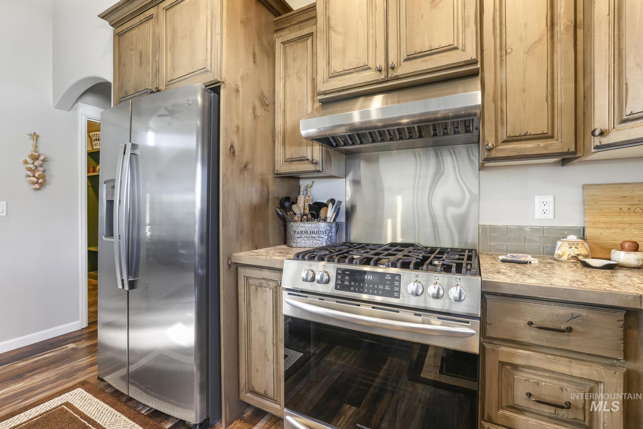 2403 Yellowstone Trail, Burley, Idaho 83318, 3 Bedrooms, 2 Bathrooms, Residential For Sale, Price $340,000,MLS 98973820