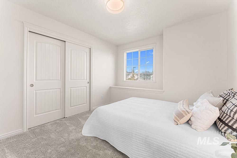 827 E Fallingbranch Ct, Meridian, Idaho 83642, 4 Bedrooms, 2.5 Bathrooms, Residential For Sale, Price $549,900,MLS 98973824