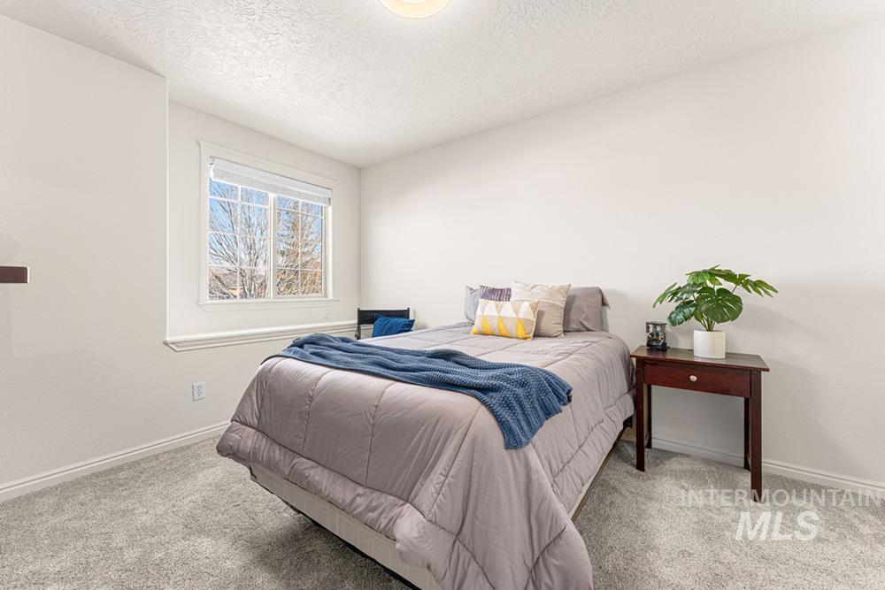 827 E Fallingbranch Ct, Meridian, Idaho 83642, 4 Bedrooms, 2.5 Bathrooms, Residential For Sale, Price $549,900,MLS 98973824