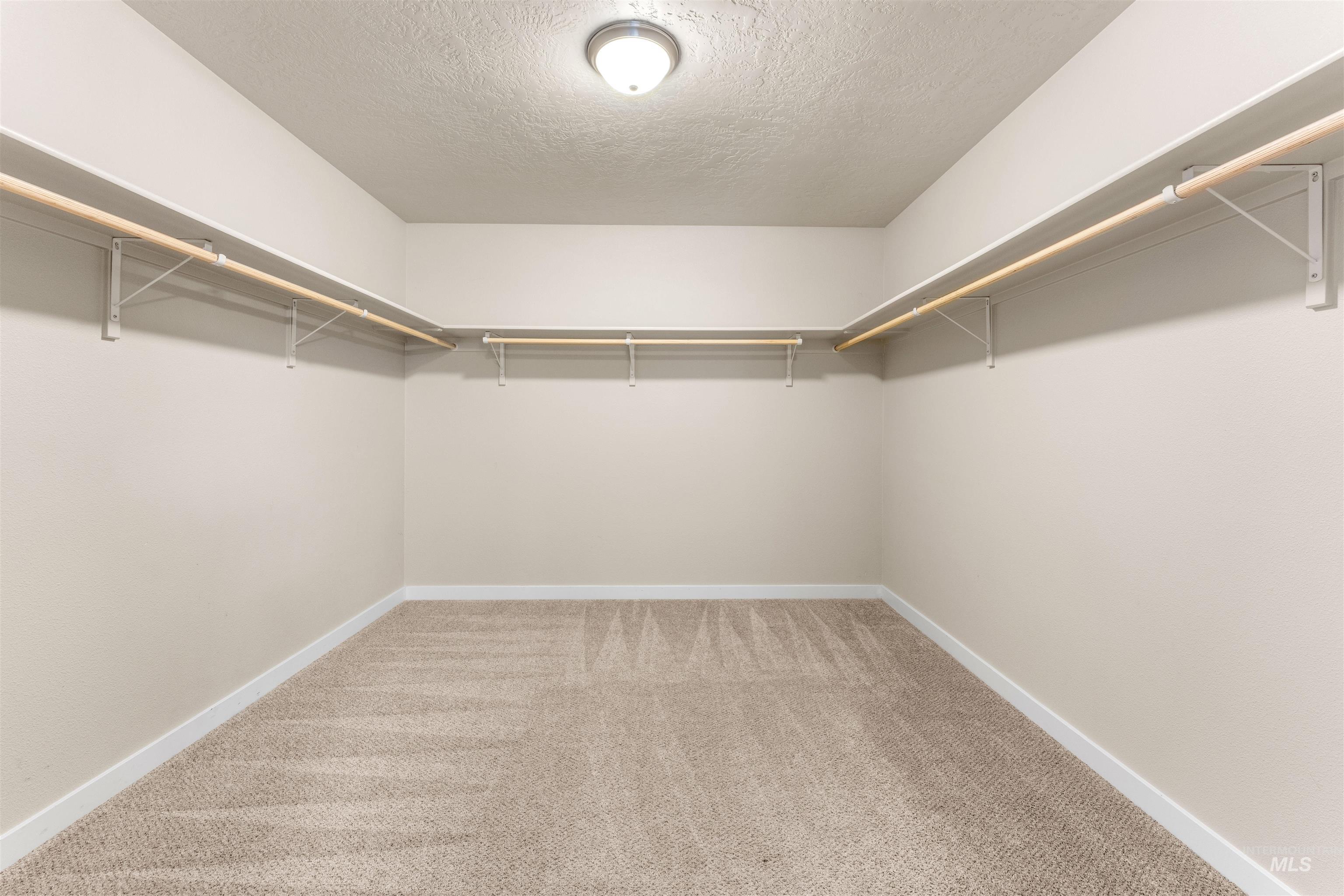 3765 E Rock Falls St., Nampa, Idaho 83686, 4 Bedrooms, 2.5 Bathrooms, Residential For Sale, Price $459,900,MLS 98973826