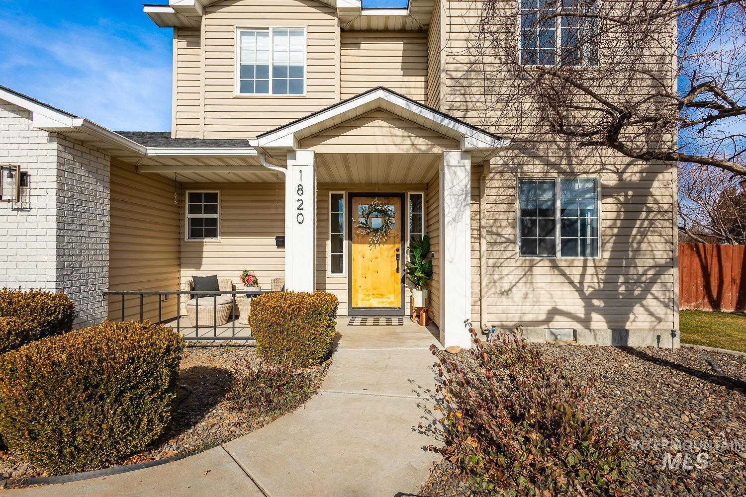 1820 W Lotus Ponds Court, Nampa, Idaho 83651, 4 Bedrooms, 2.5 Bathrooms, Residential For Sale, Price $428,900,MLS 98973827