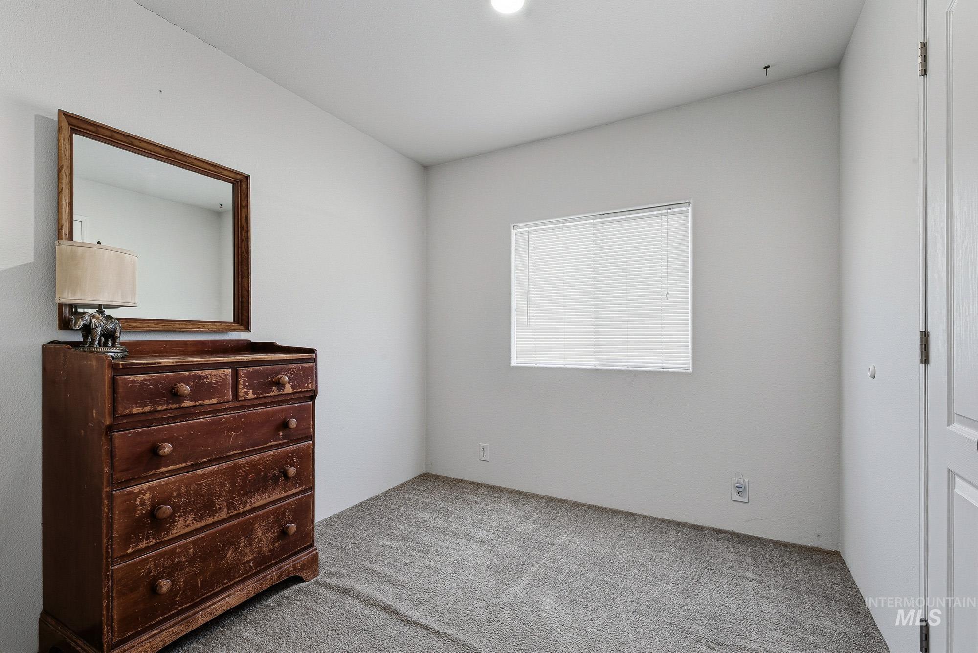 2710 N Pilgrim Lane, Boise, Idaho 83704-9419, 2 Bedrooms, 1 Bathroom, Residential For Sale, Price $115,000,MLS 98973829