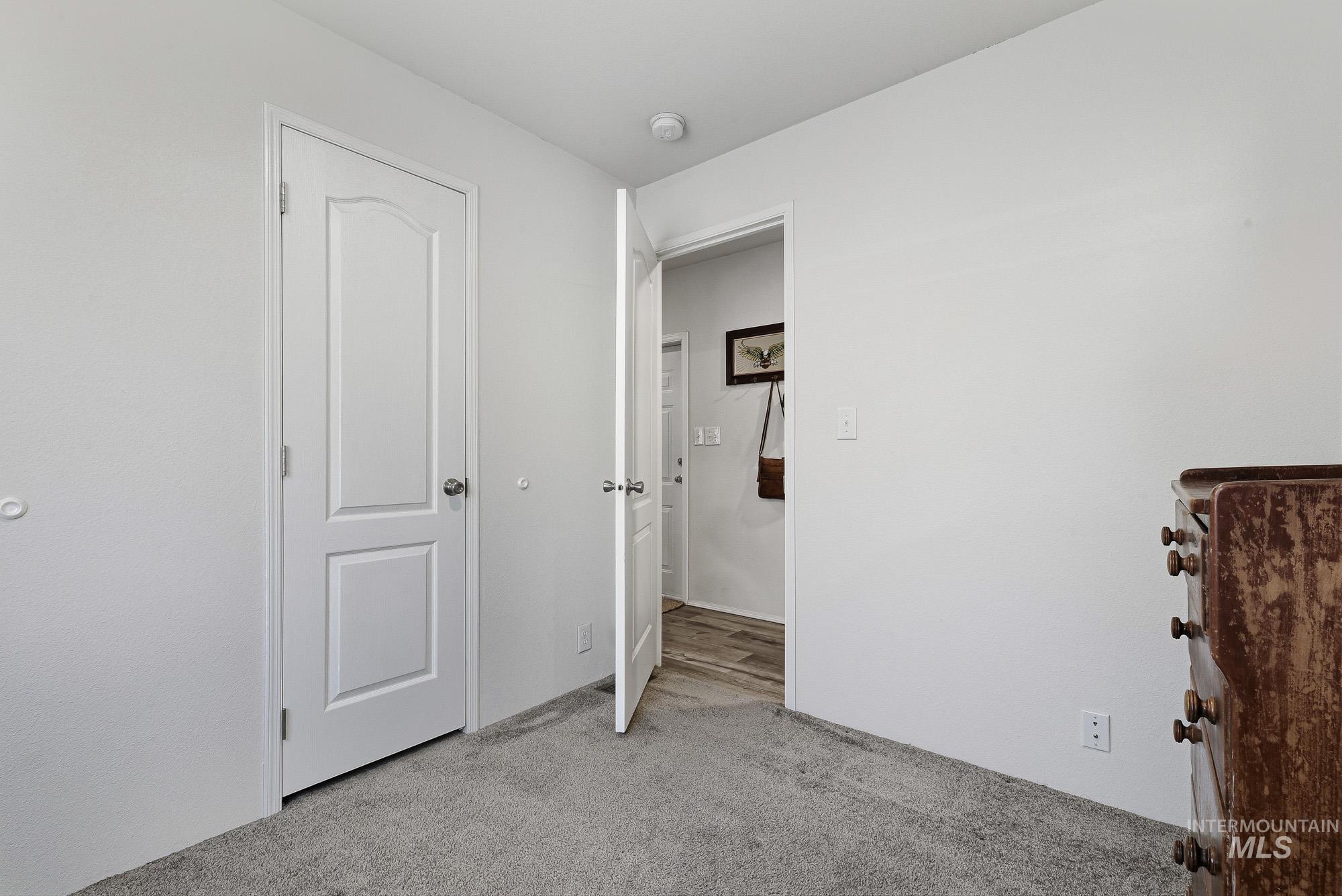 2710 N Pilgrim Lane, Boise, Idaho 83704-9419, 2 Bedrooms, 1 Bathroom, Residential For Sale, Price $115,000,MLS 98973829