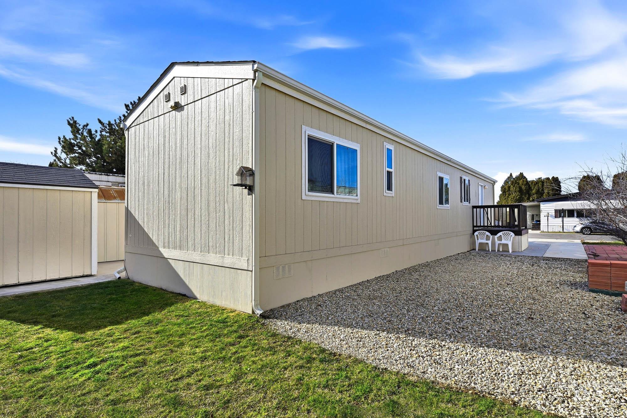 2710 N Pilgrim Lane, Boise, Idaho 83704-9419, 2 Bedrooms, 1 Bathroom, Residential For Sale, Price $115,000,MLS 98973829