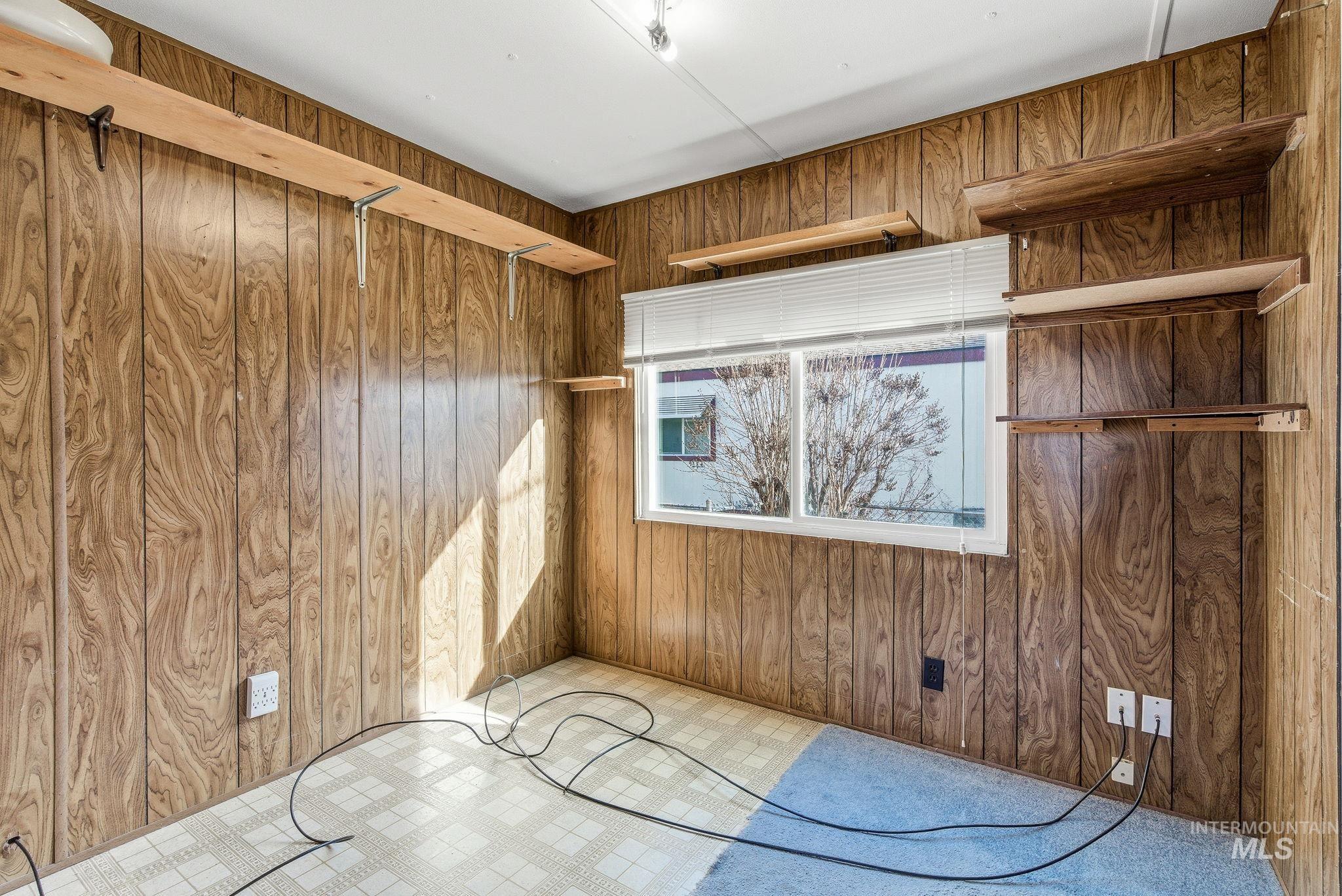 7015 W Royal Glen Lane, Boise, Idaho 83714, 2 Bedrooms, 1.5 Bathrooms, Residential For Sale, Price $79,900,MLS 98973830