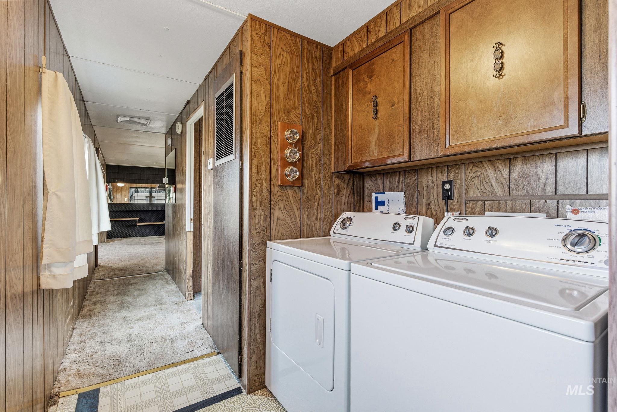 7015 W Royal Glen Lane, Boise, Idaho 83714, 2 Bedrooms, 1.5 Bathrooms, Residential For Sale, Price $79,900,MLS 98973830