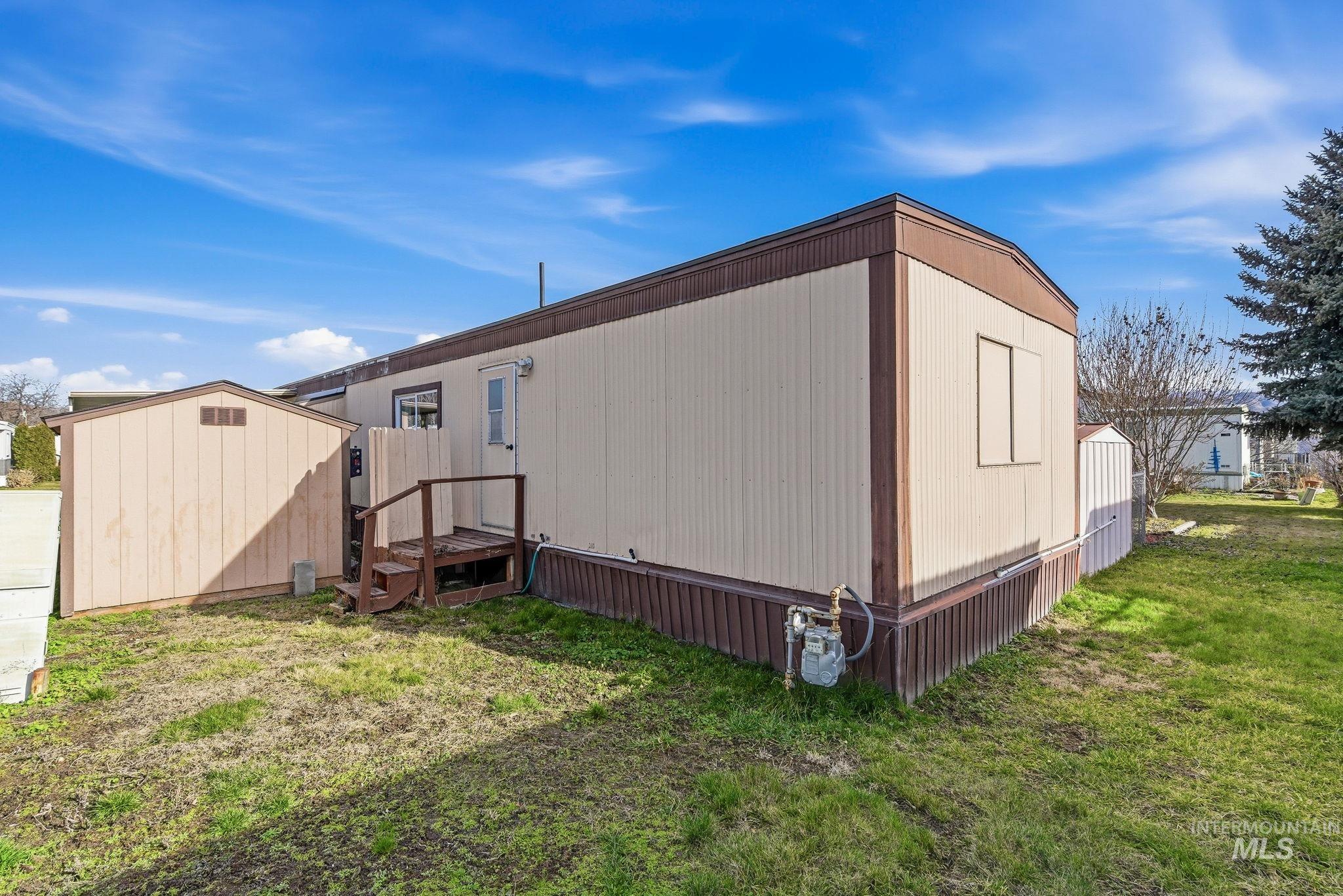 7015 W Royal Glen Lane, Boise, Idaho 83714, 2 Bedrooms, 1.5 Bathrooms, Residential For Sale, Price $79,900,MLS 98973830