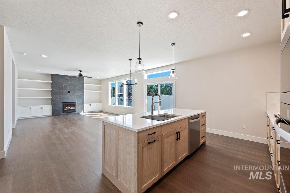 3708 Jackie Lane, Boise, Idaho 83704-0000, 3 Bedrooms, 2.5 Bathrooms, Residential For Sale, Price $549,900,MLS 98973831