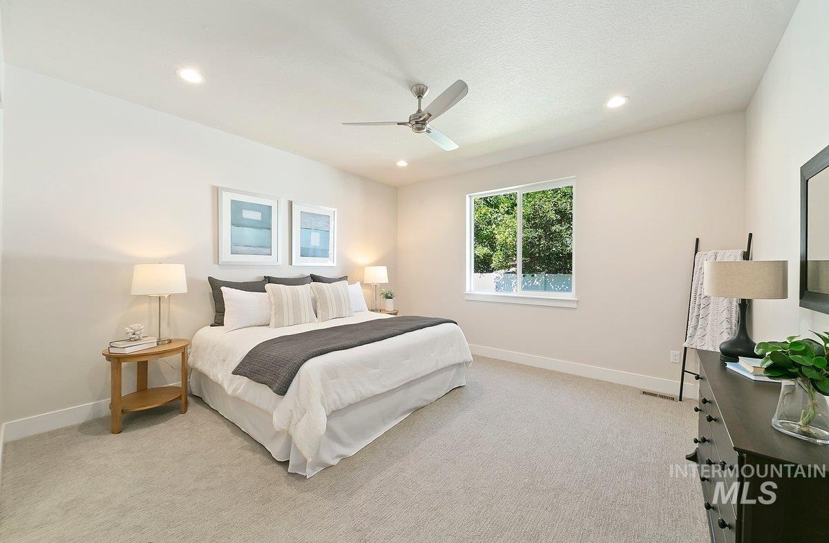 3760 Jackie Lane, Boise, Idaho 83704-0000, 3 Bedrooms, 2 Bathrooms, Residential For Sale, Price $567,500,MLS 98973833